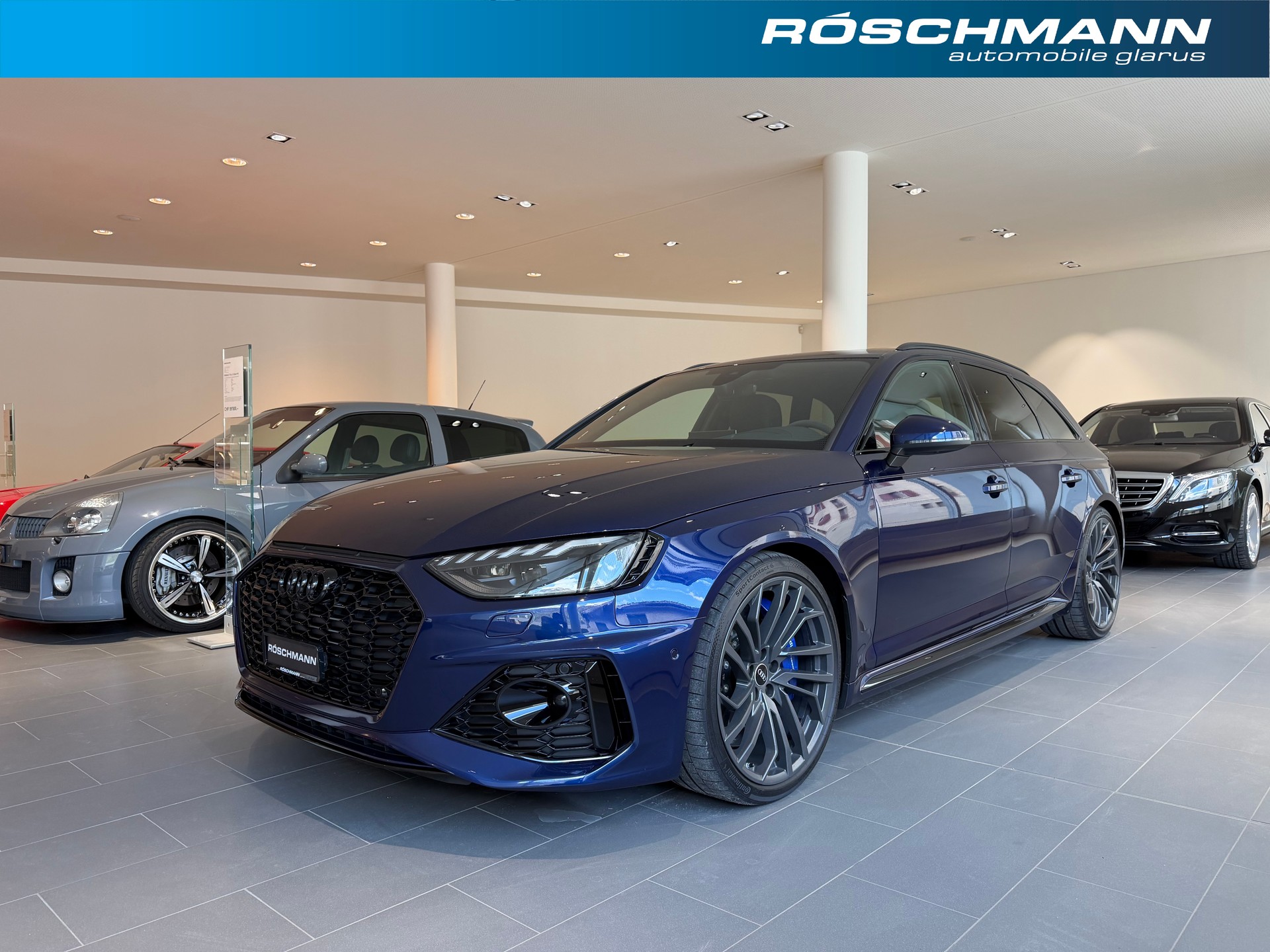 AUDI RS4 Avant quattro tiptronic-image-0