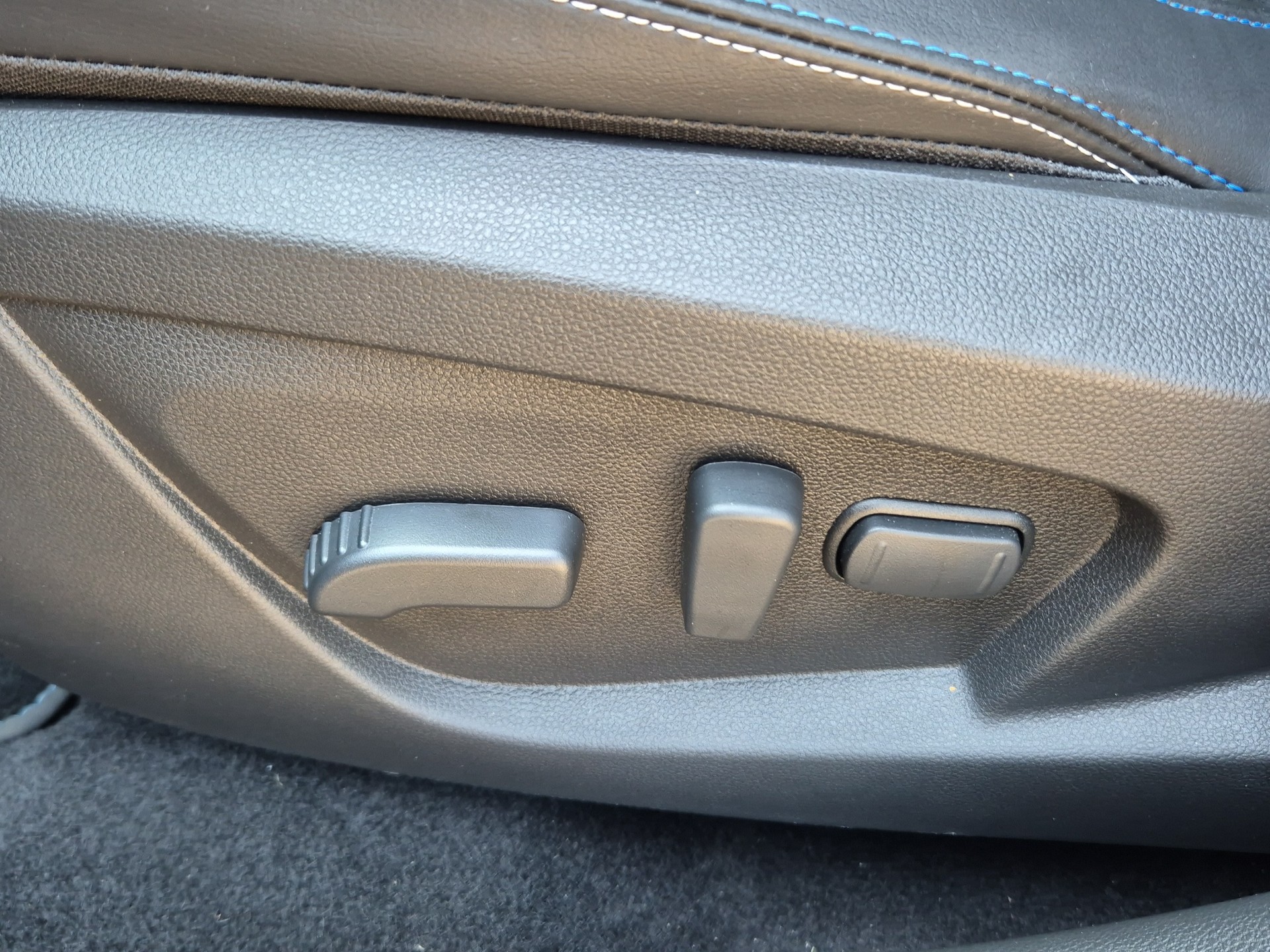 RENAULT Arkana 1.3 TCe Esprit Alpine EDC-image-13