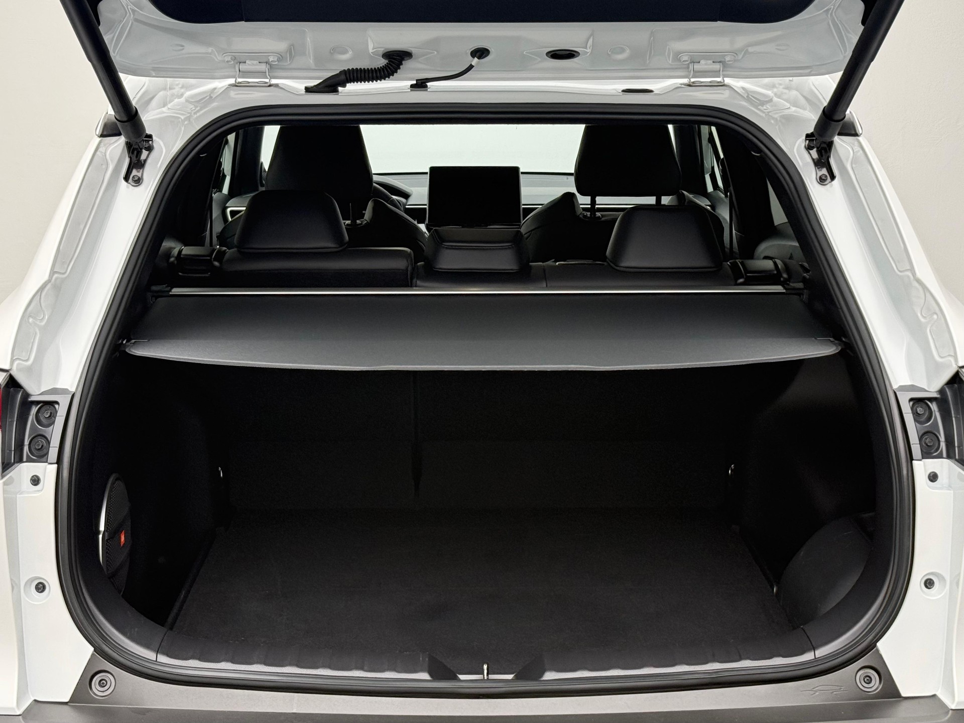 TOYOTA Corolla Cross 2.0 HSD Premium AWD-i-image-10