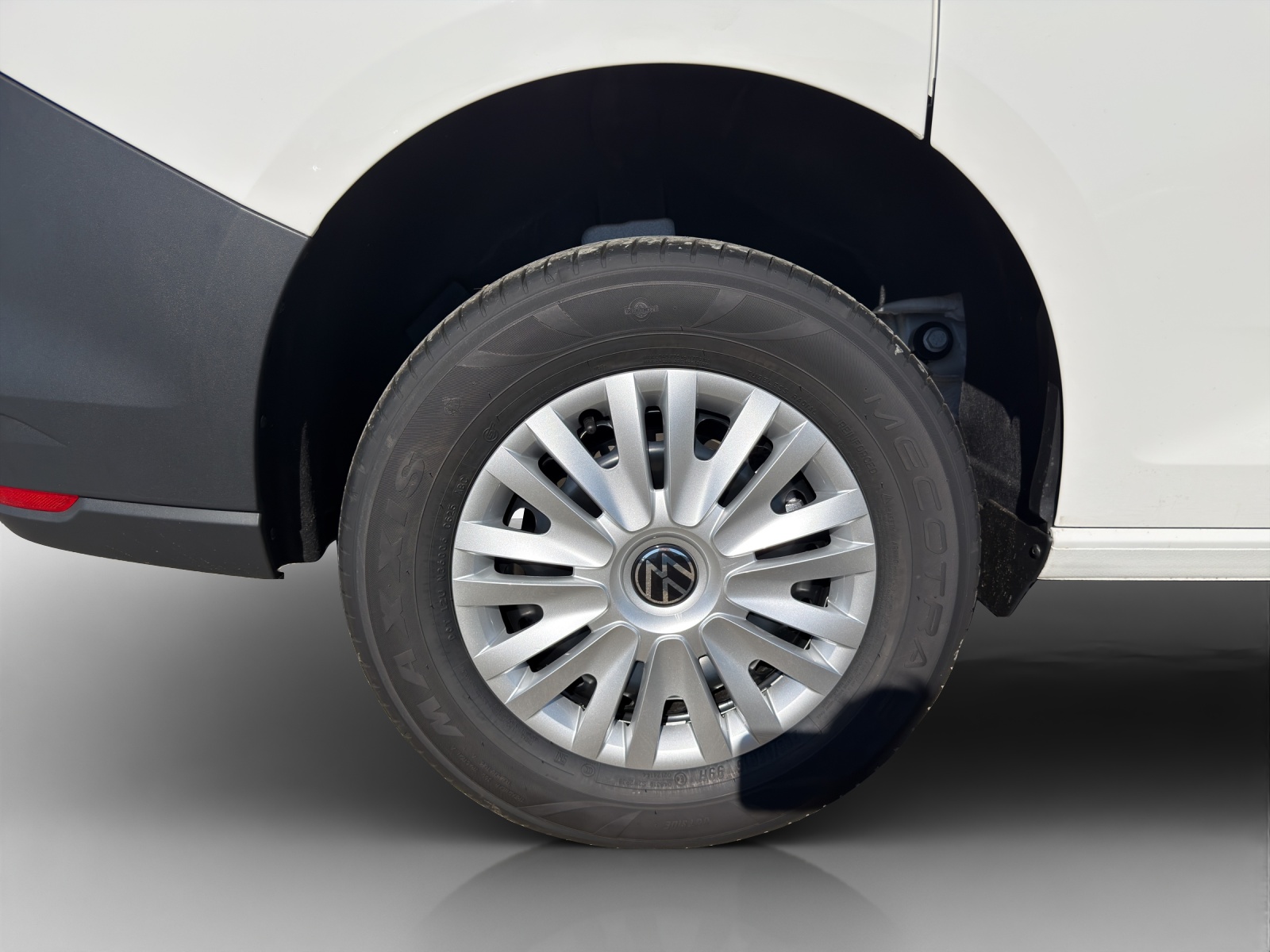 VW Caddy Cargo 2.0TDI-image-15