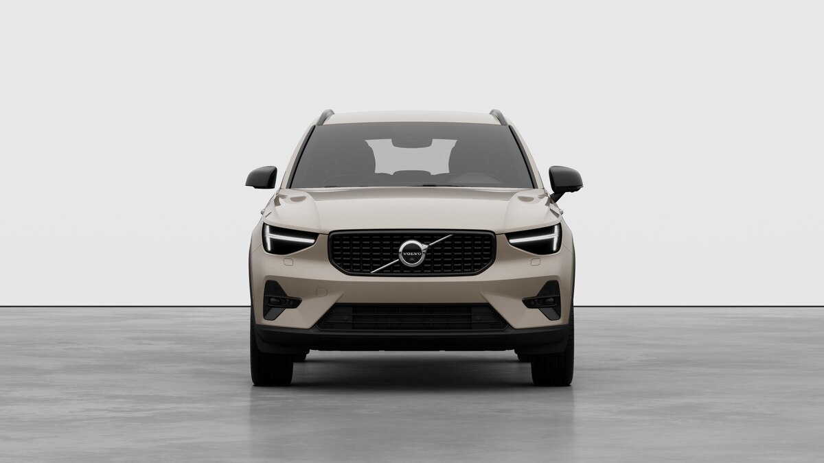 VOLVO XC40 2.0 B3 MH Plus Dark-image-4