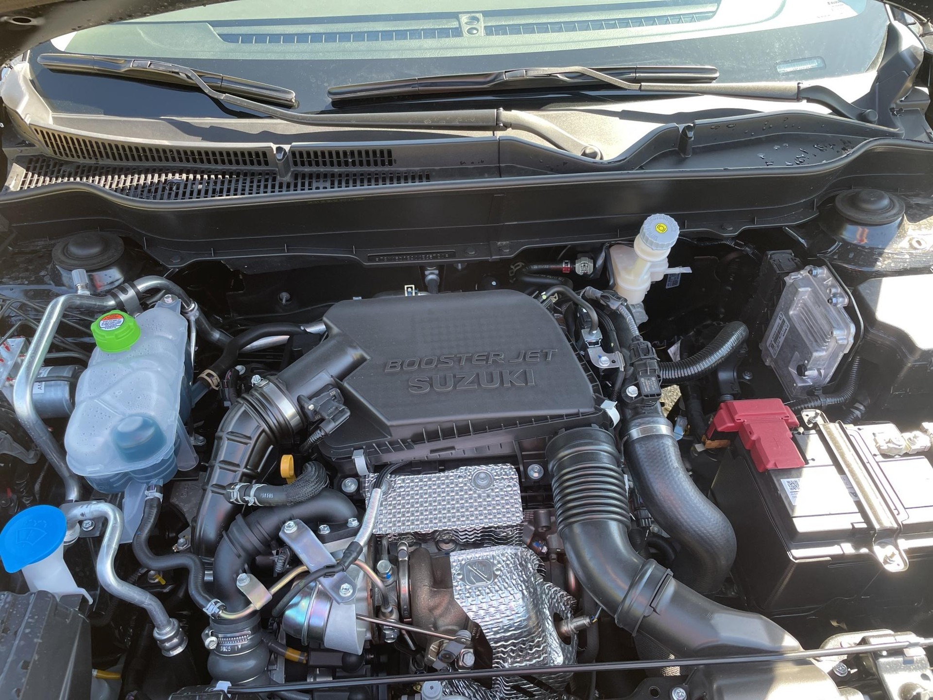 SUZUKI Vitara 1.4 T Compact Top Hybrid 4x4-image-8