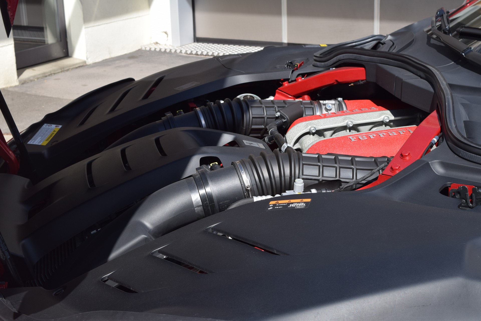 FERRARI Purosangue 6.5 V12-image-19