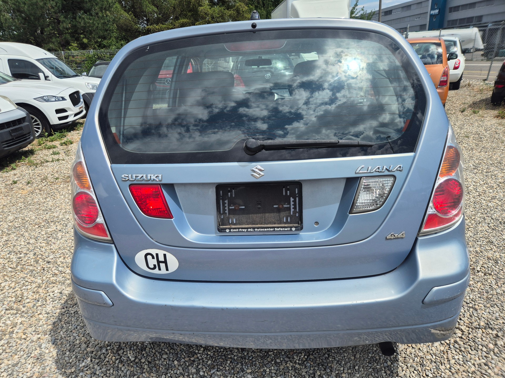 SUZUKI LIANA-image-5