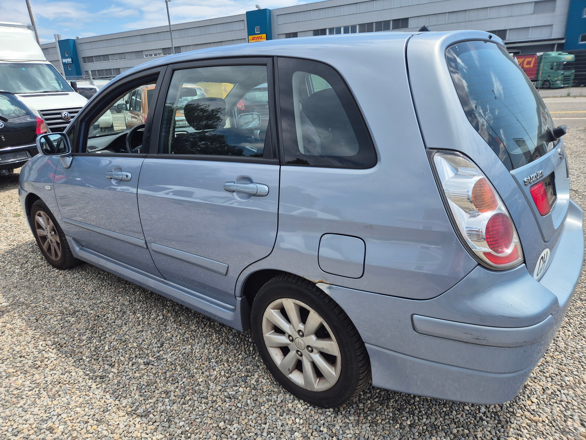 SUZUKI LIANA-image-3
