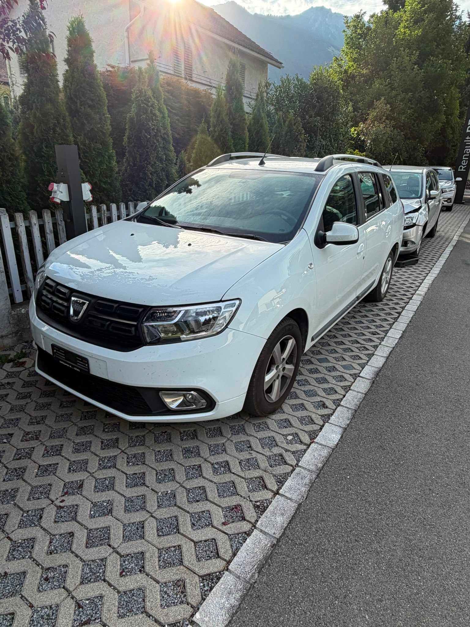 DACIA Logan MCV 0.9 Stepway Unlimited Automatic-image-0