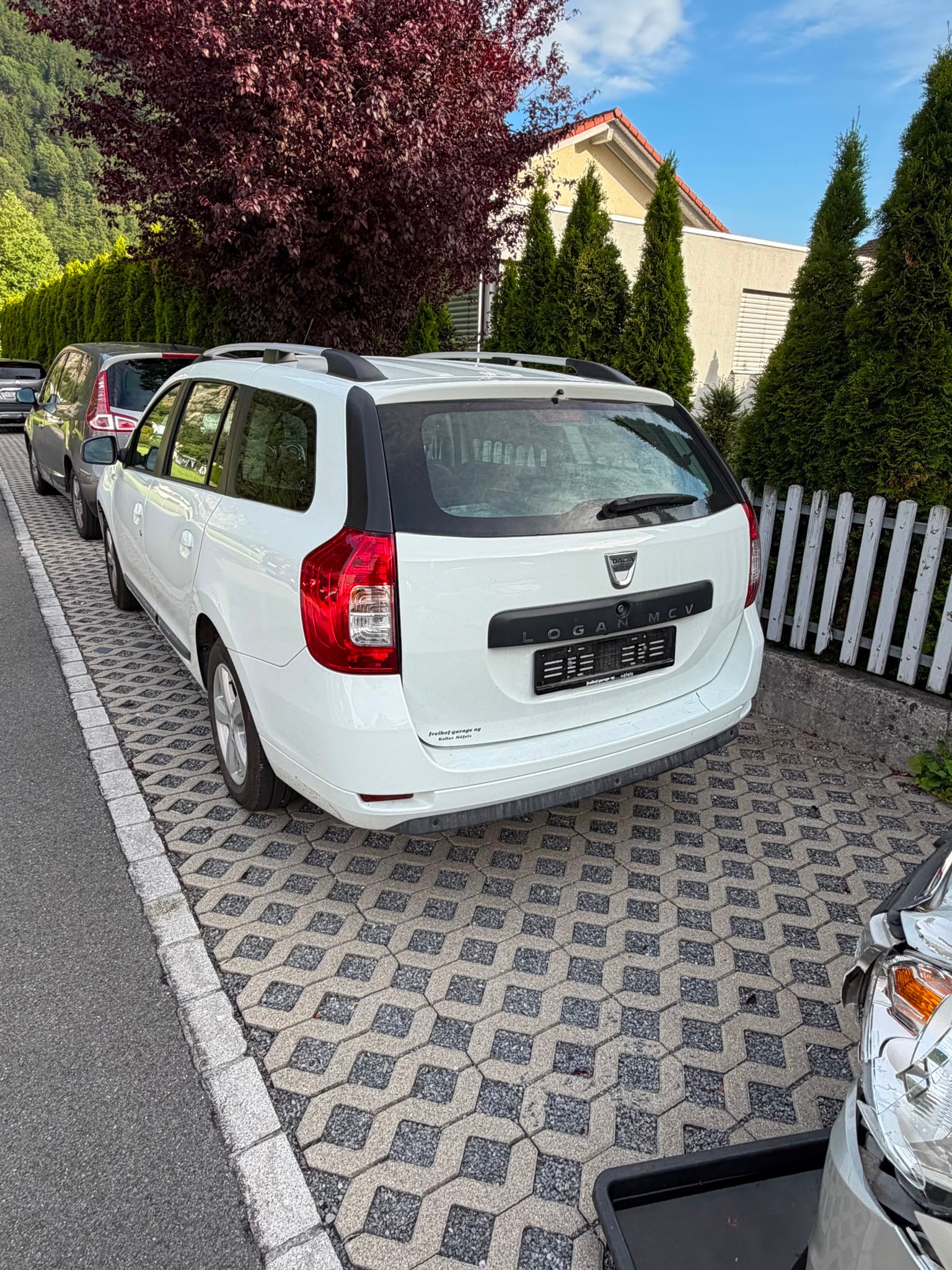DACIA Logan MCV 0.9 Stepway Unlimited Automatic-image-2