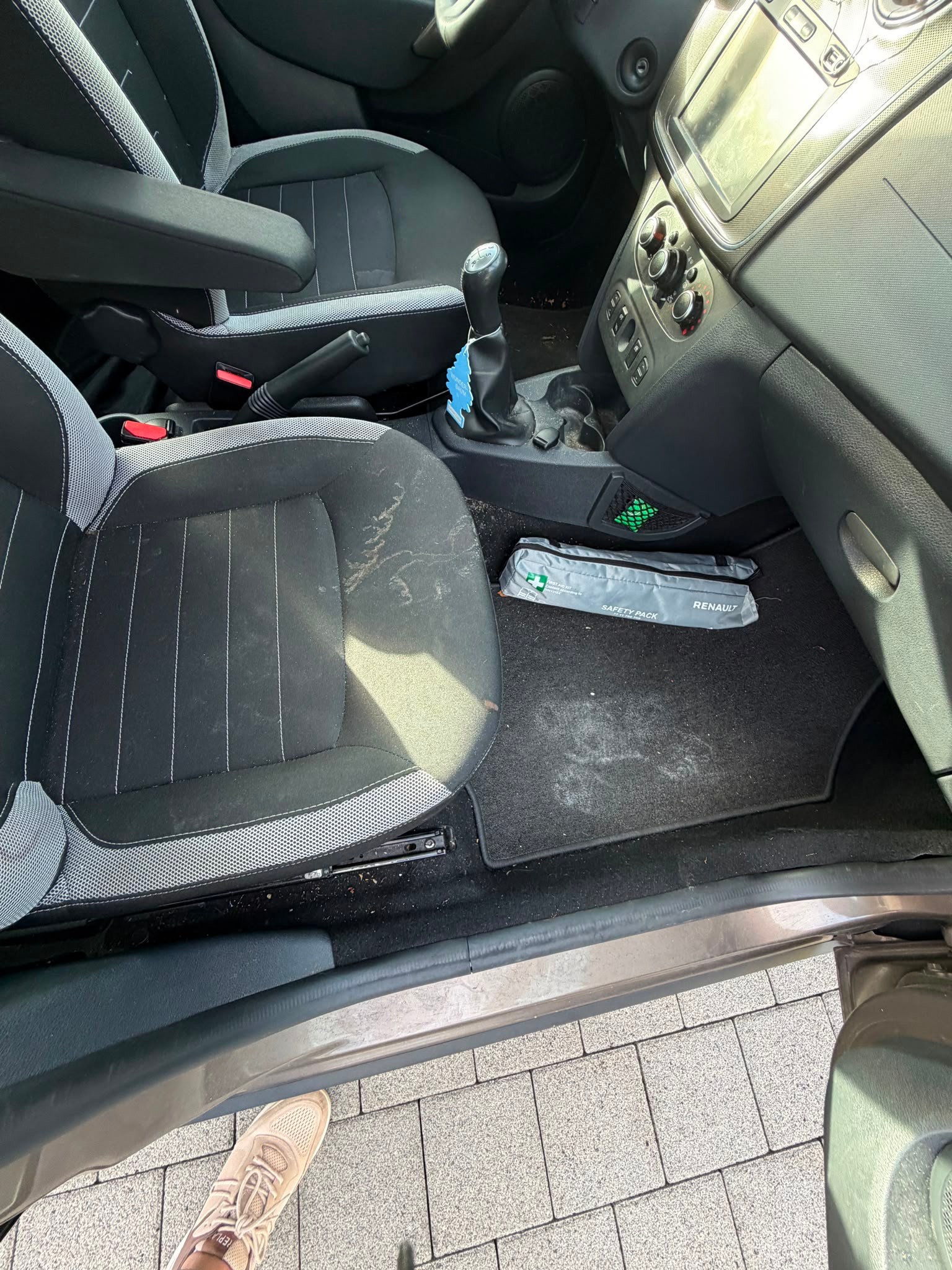 DACIA Logan MCV 0.9 Stepway Unlimited Automatic-image-3