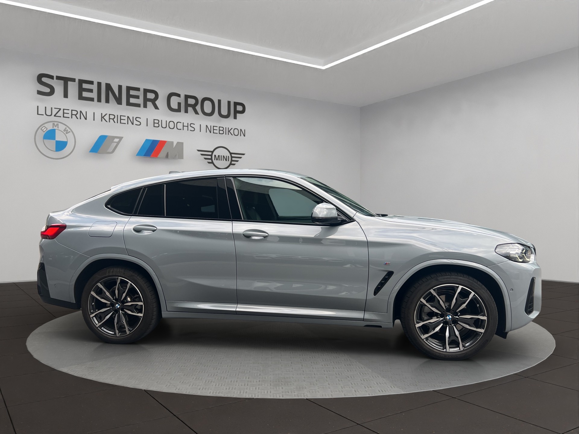 BMW X4 xDrive 48V 20i M Sport Steptronic-image-3