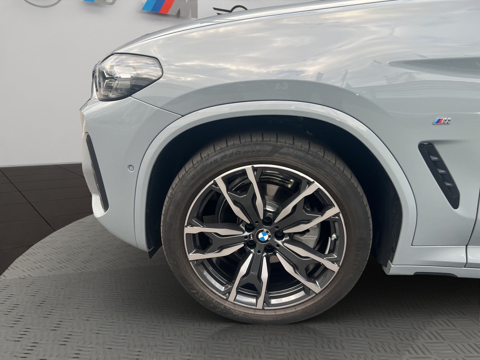 BMW X4 xDrive 48V 20i M Sport Steptronic-image-8