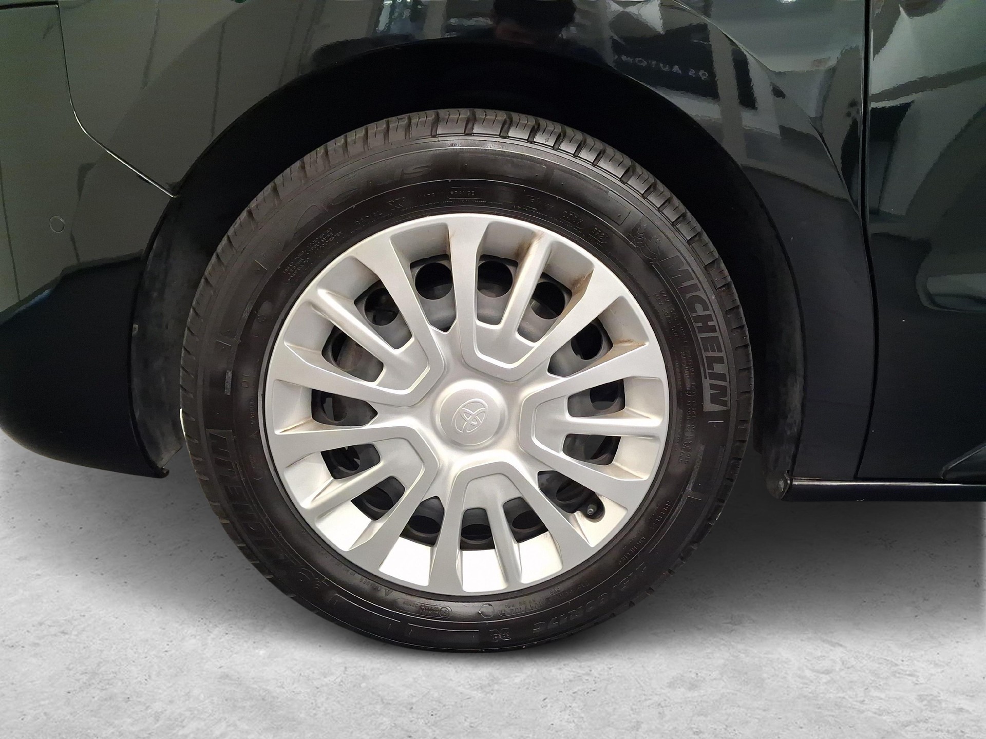 TOYOTA PROACE Verso L1 2.0 D Shuttle-image-14