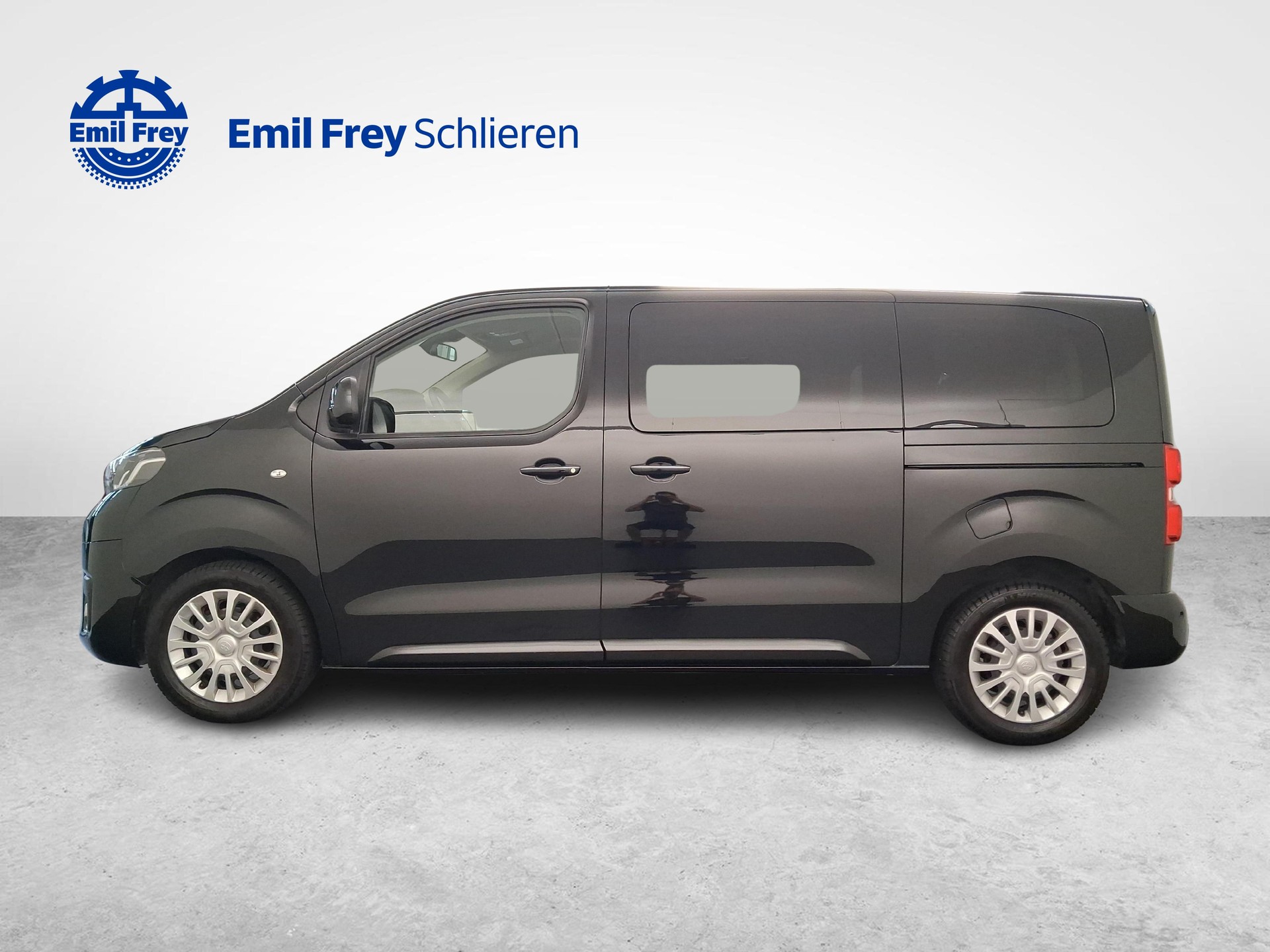 TOYOTA PROACE Verso L1 2.0 D Shuttle-image-1