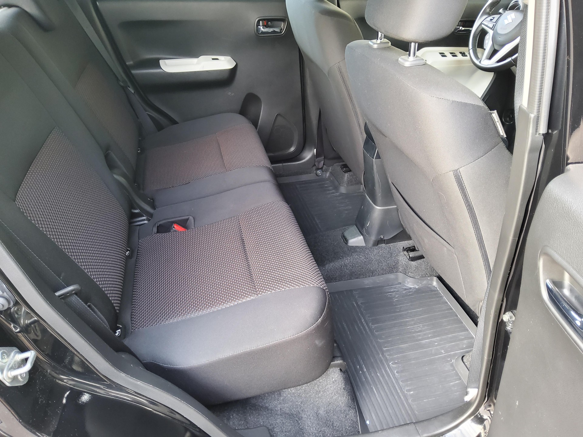 SUZUKI Ignis 1.2i Compact Top 4x4-image-9