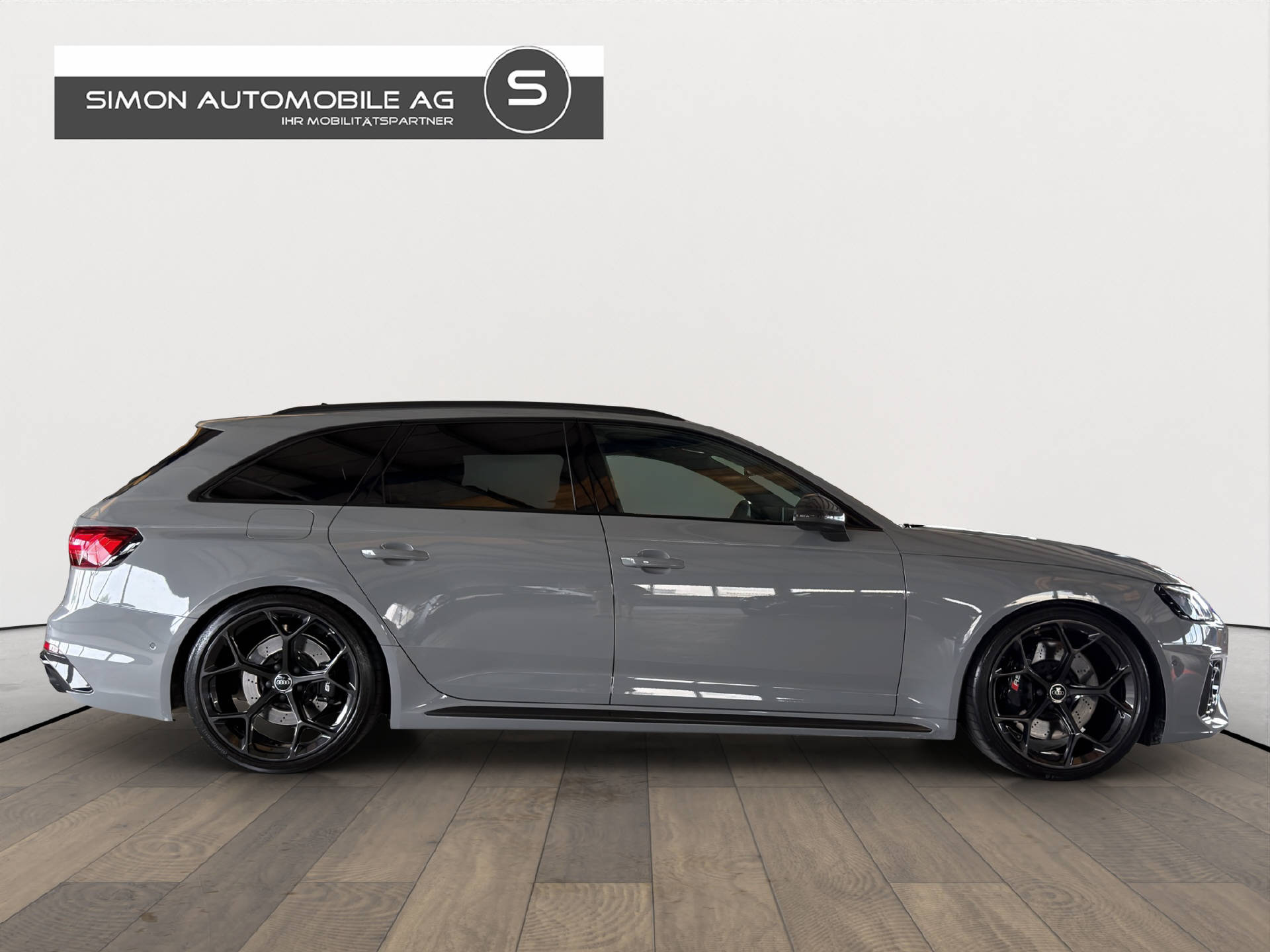 AUDI RS4 Avant 2.9 V6 TFSI quattro T-Tronic-image-6