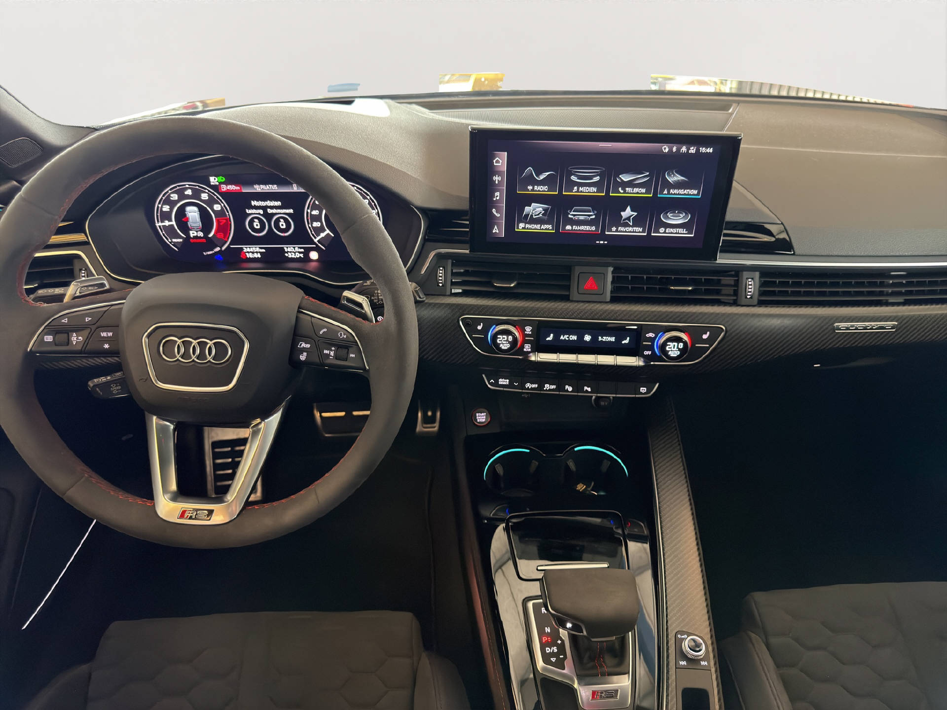 AUDI RS4 Avant 2.9 V6 TFSI quattro T-Tronic-image-12