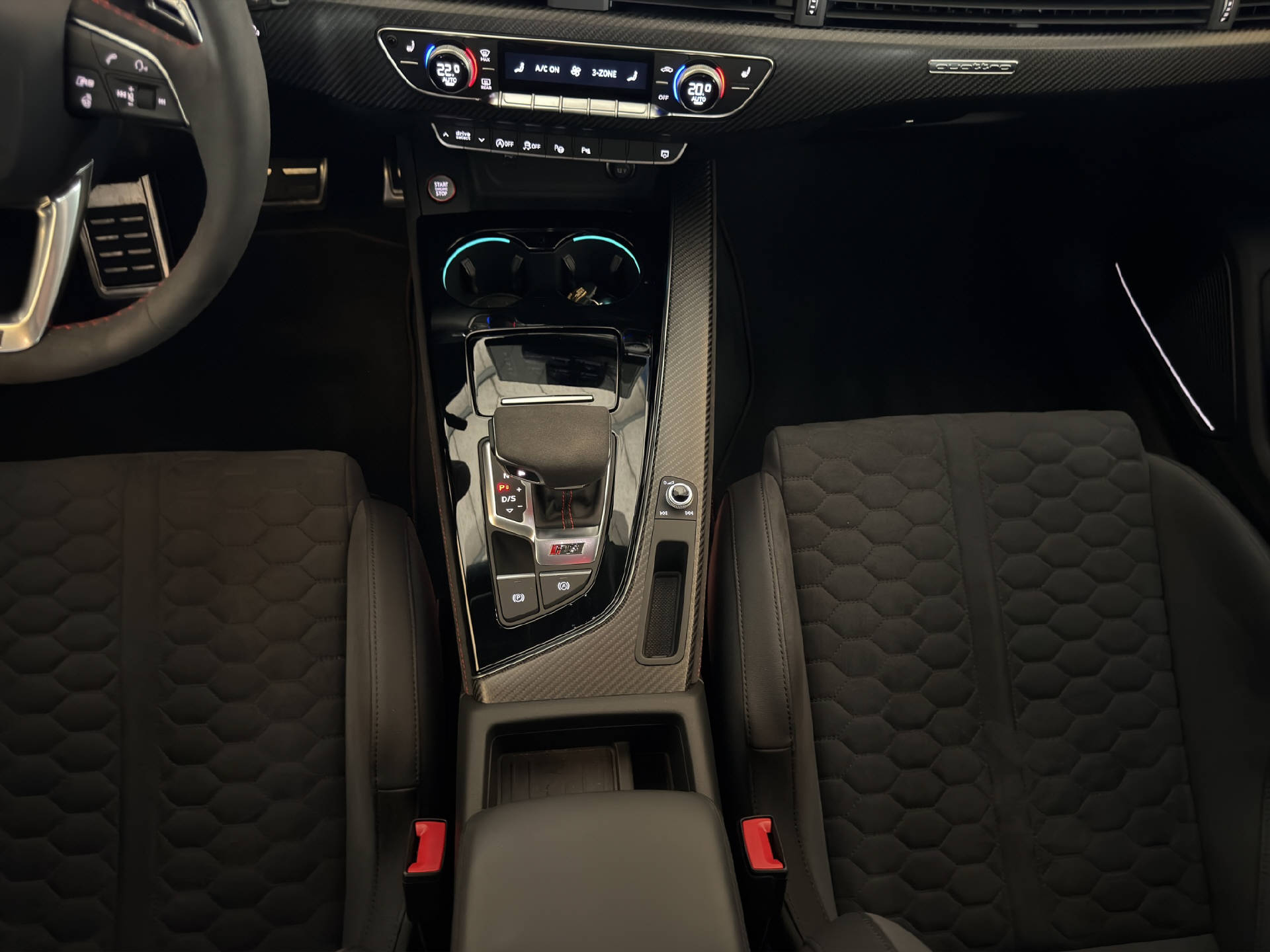 AUDI RS4 Avant 2.9 V6 TFSI quattro T-Tronic-image-13