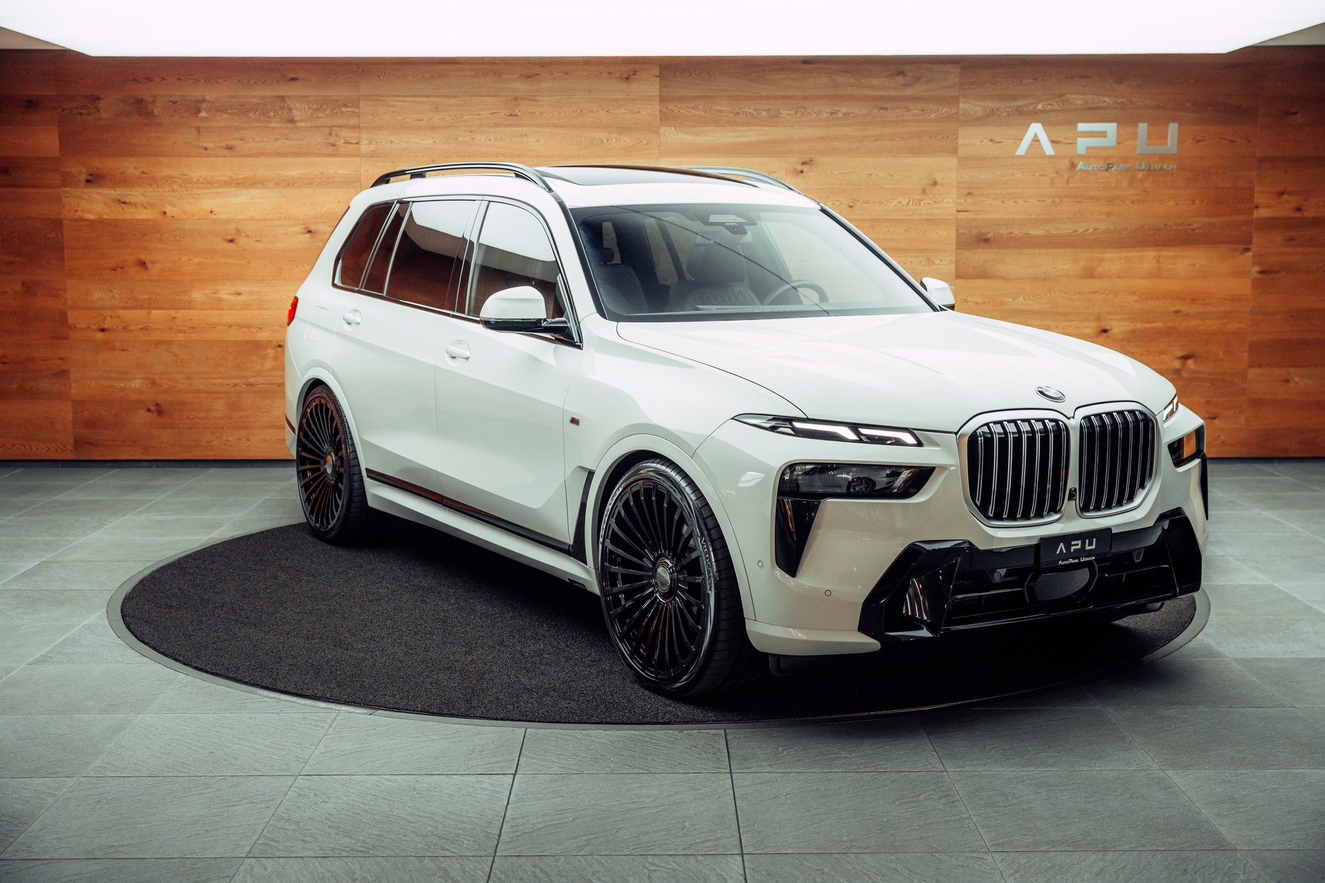 BMW X7 xDrive40d 48V Steptronic M Sport Alpinweiss-image-0