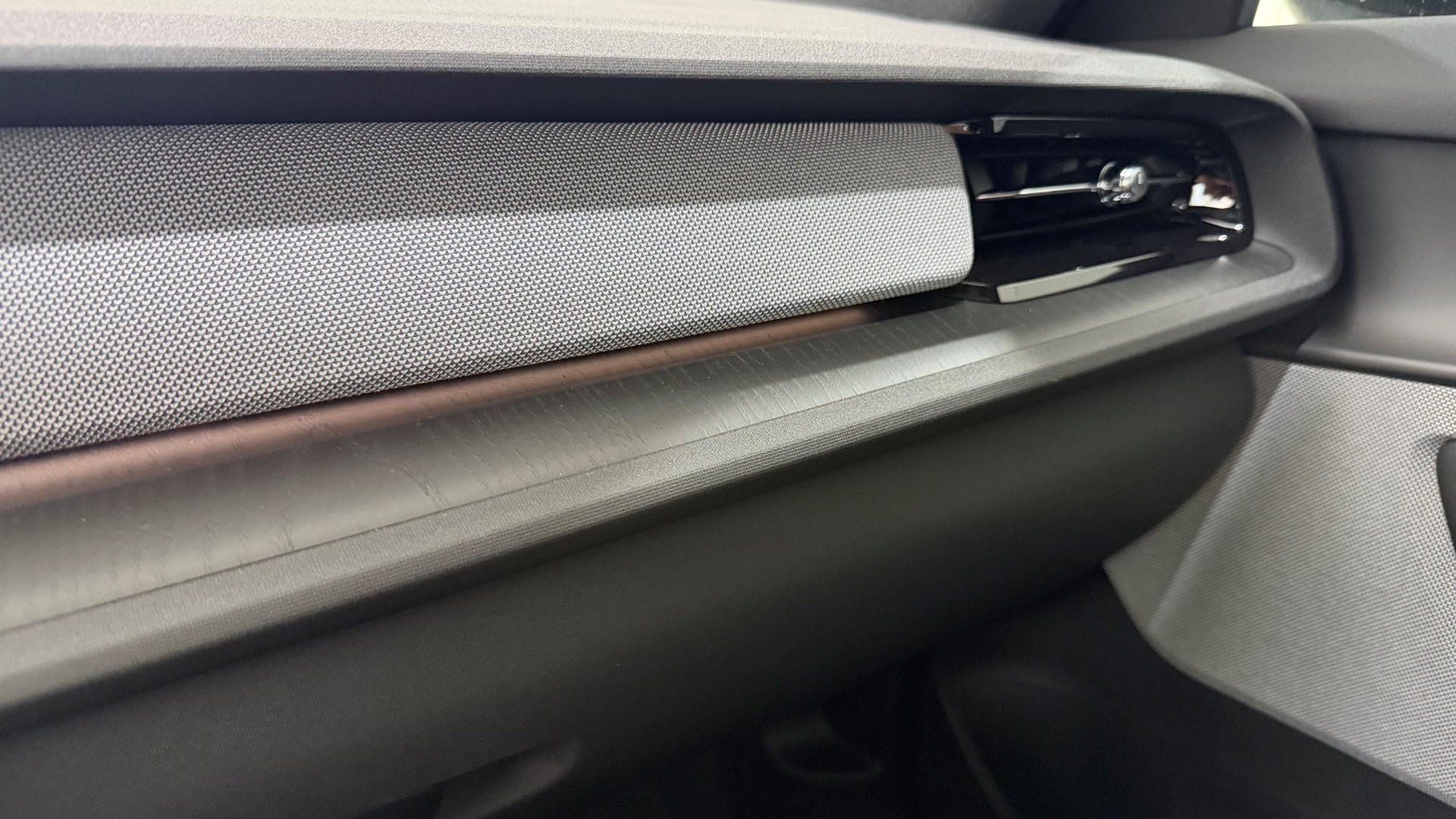 POLESTAR 2 Long Range Single Motor Prim-image-11