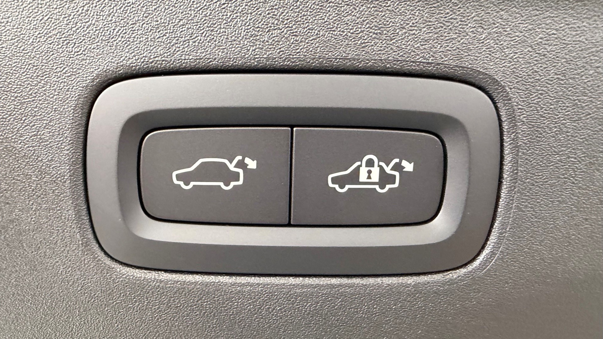 POLESTAR 2 Long Range Single Motor Prim-image-15