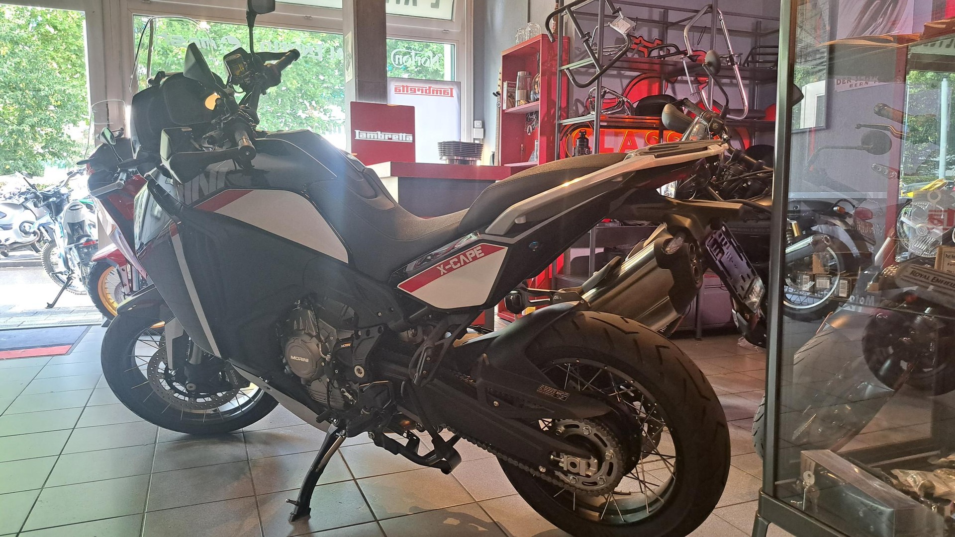 DUCATI Multistrada V2-image-1
