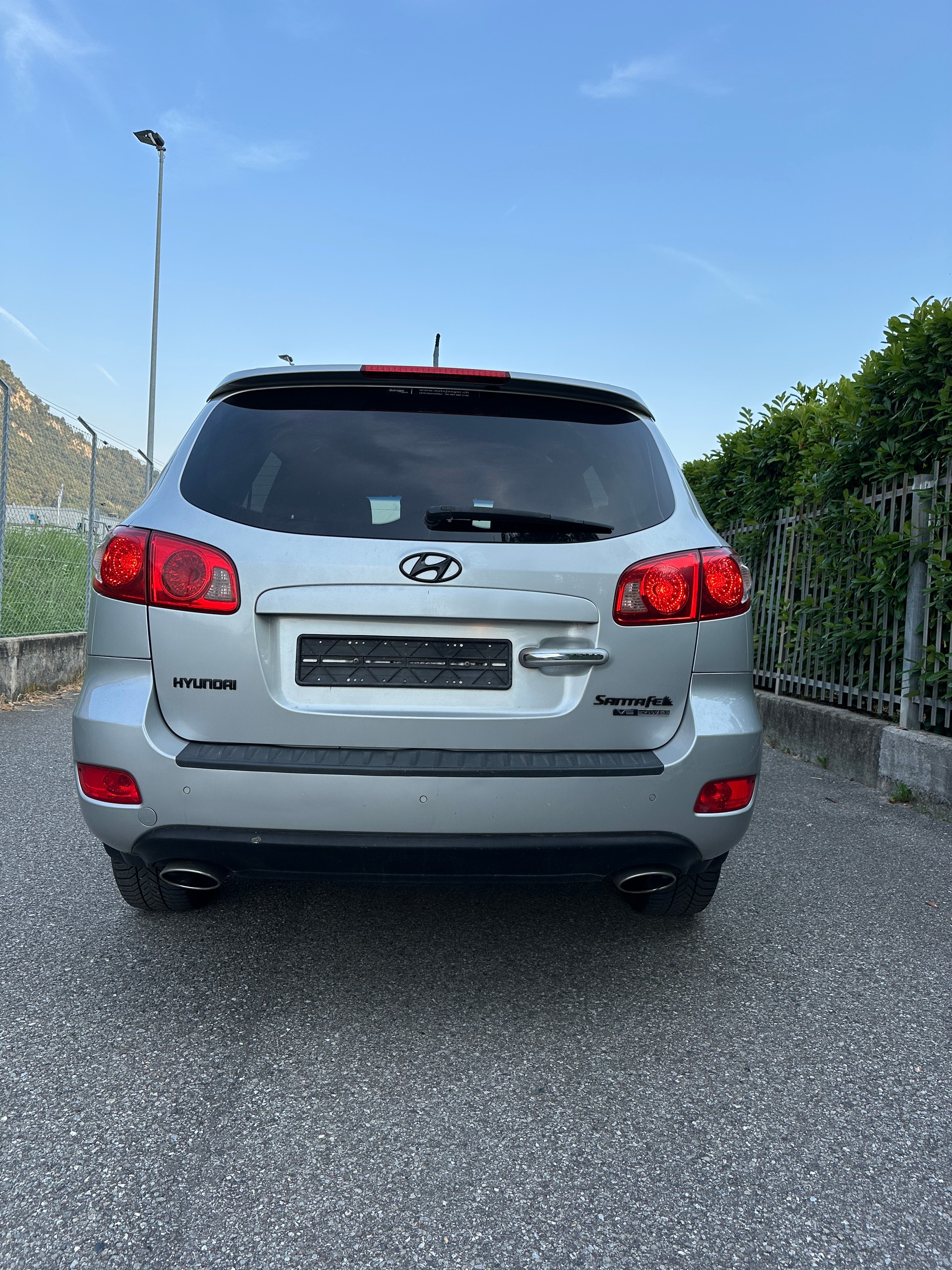HYUNDAI Santa Fe 2.7 V6 Premium 4WD-image-3