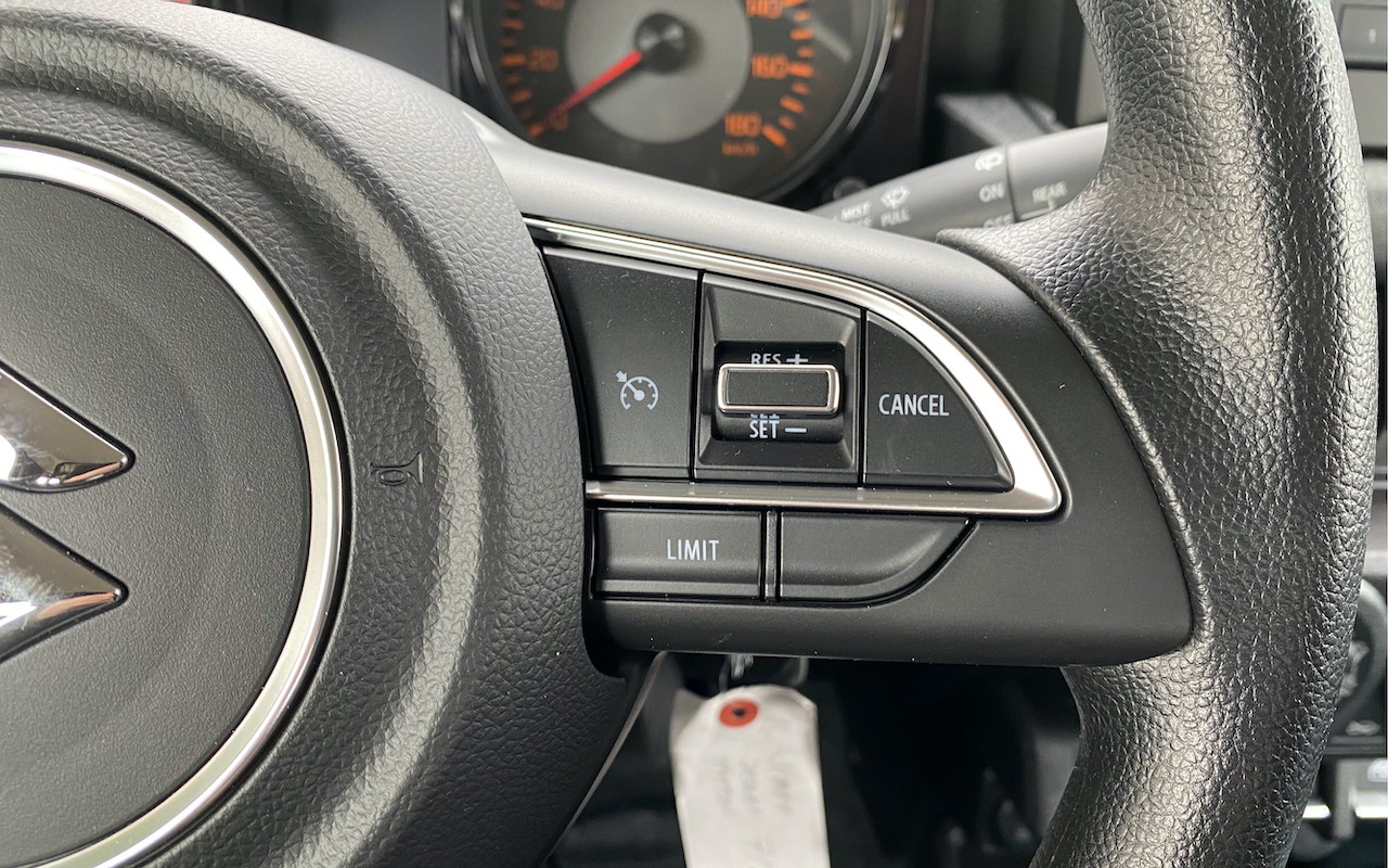 SUZUKI JIMNY 1.5 HORIZON EDITION 4x4 | 2 PLATZER | MANUEL-image-24