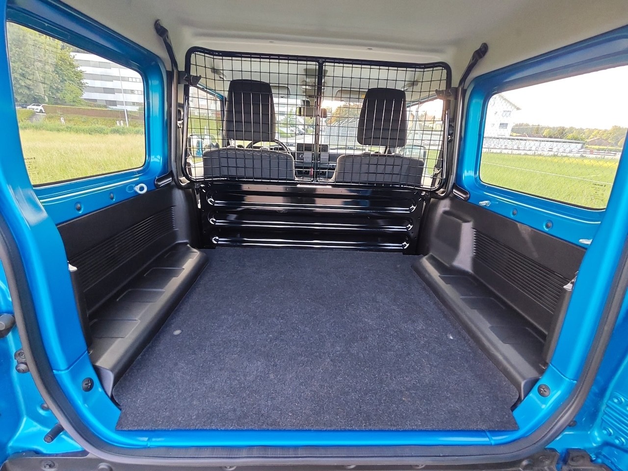 SUZUKI JIMNY 1.5 HORIZON EDITION 4x4 | 2 PLATZER | MANUEL-image-31