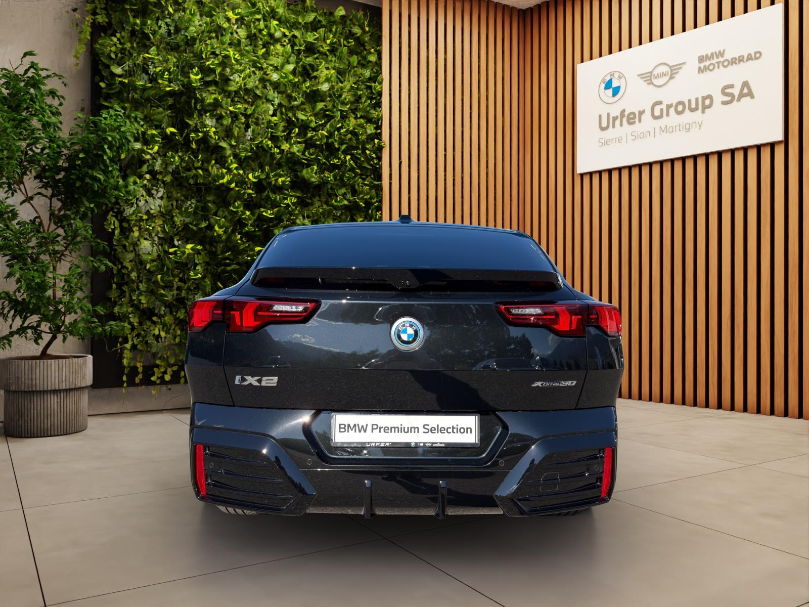 BMW 🆕 iX2 xDrive 30 Edition M Sport (CH) 🔋-showroom-element-3