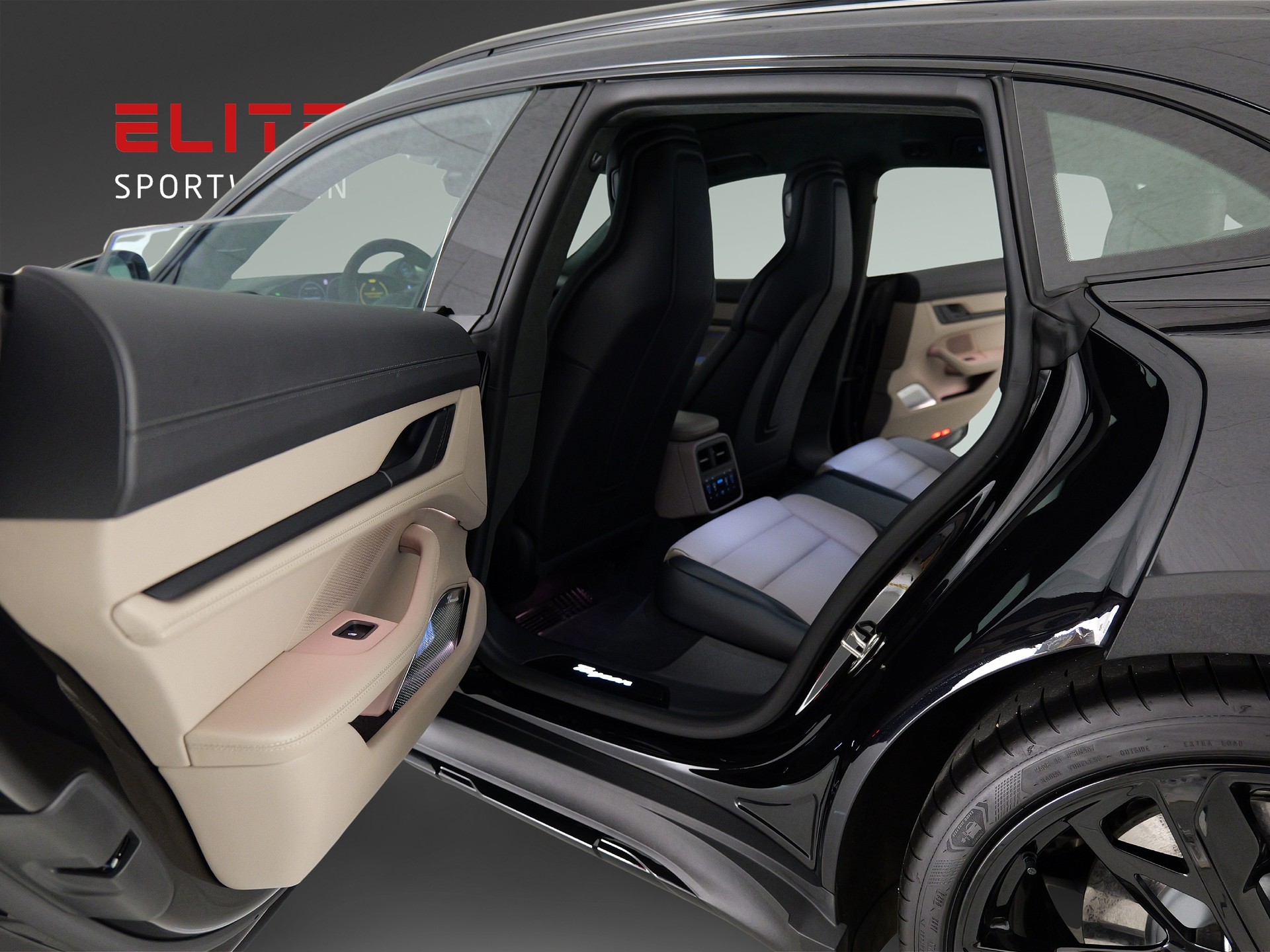 PORSCHE Taycan CrossTurismo Turbo 104kWh-image-29