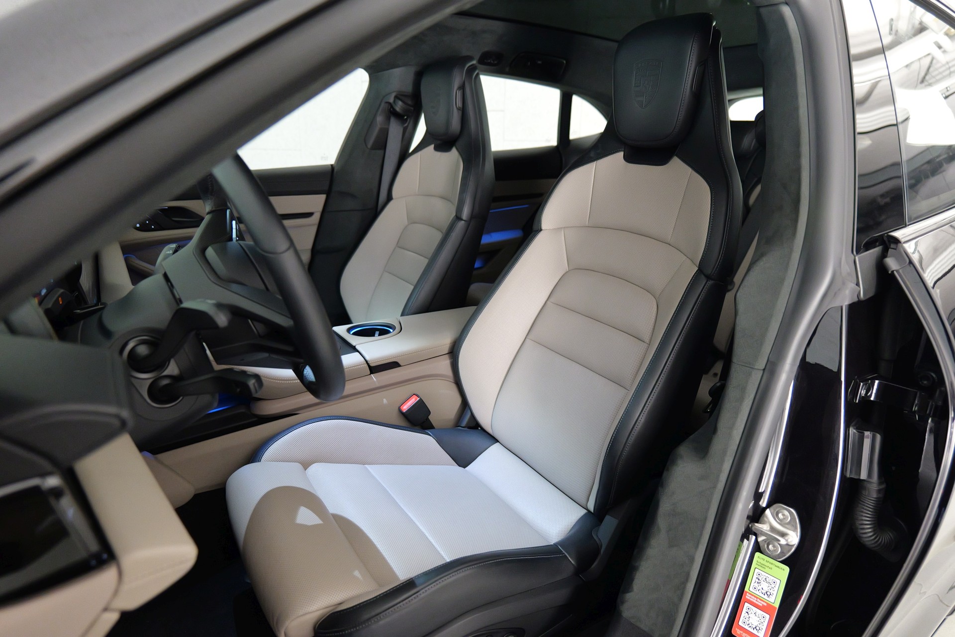 PORSCHE Taycan CrossTurismo Turbo 104kWh-image-11