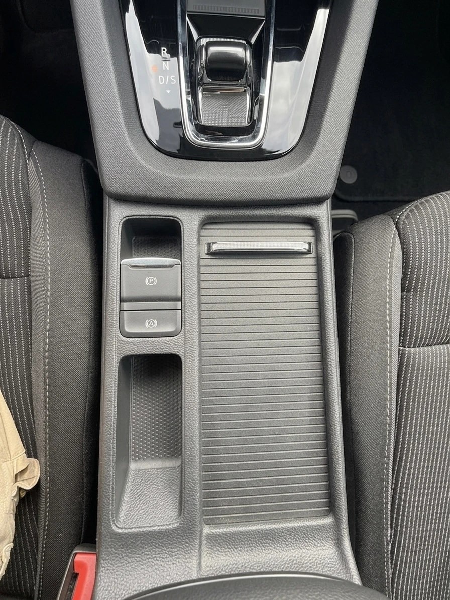 SKODA Octavia Combi 2.0 TDI DSG Ambition-image-29