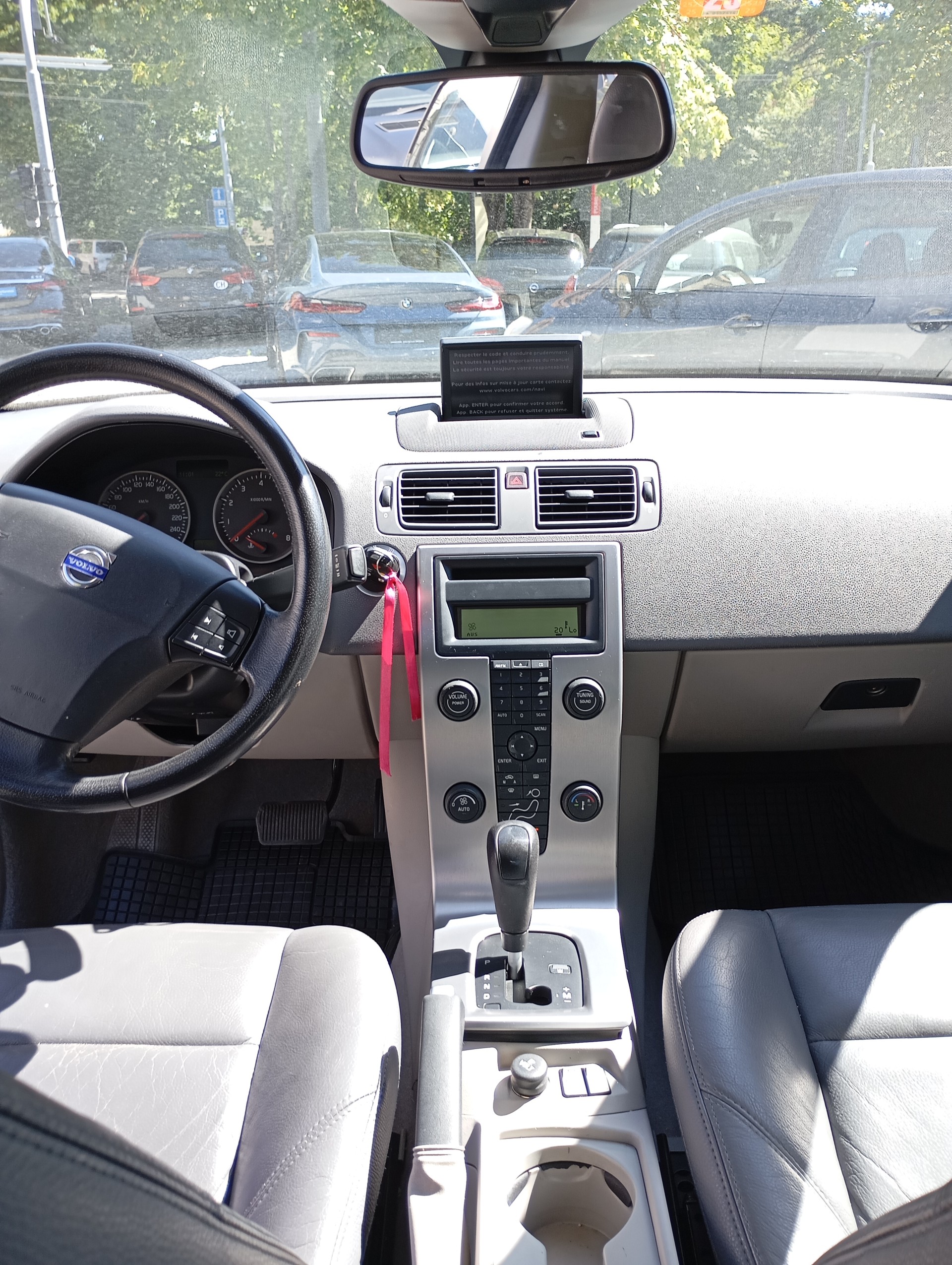 TOYOTA PRIUS PLUS-image-6