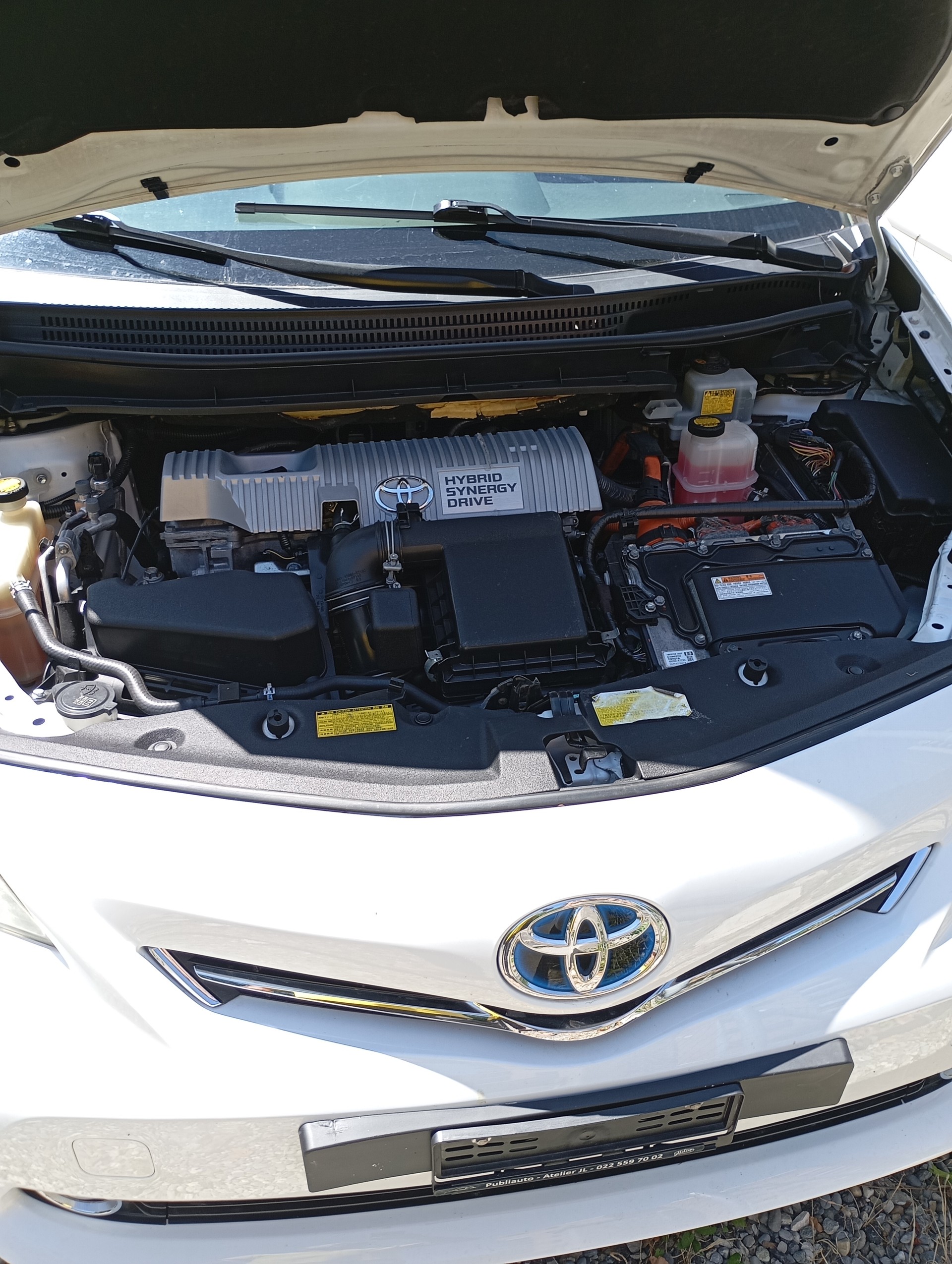 TOYOTA PRIUS PLUS-image-7