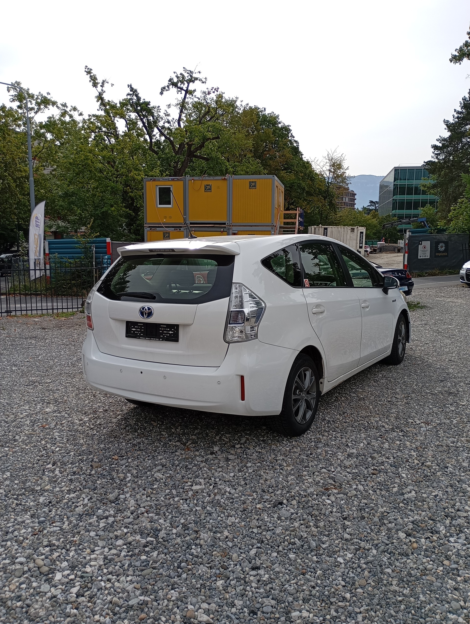 TOYOTA PRIUS PLUS-image-11