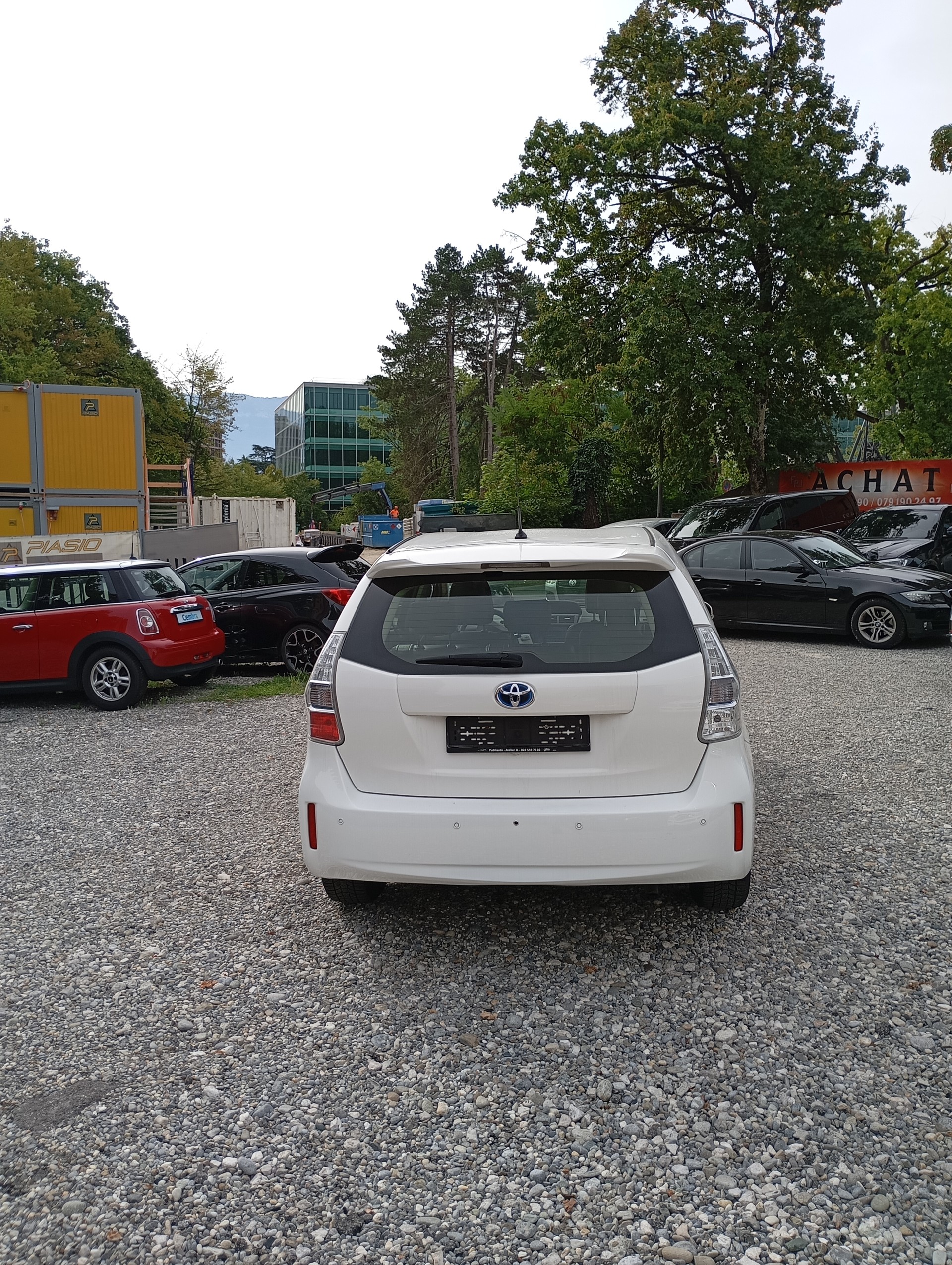 TOYOTA PRIUS PLUS-image-12