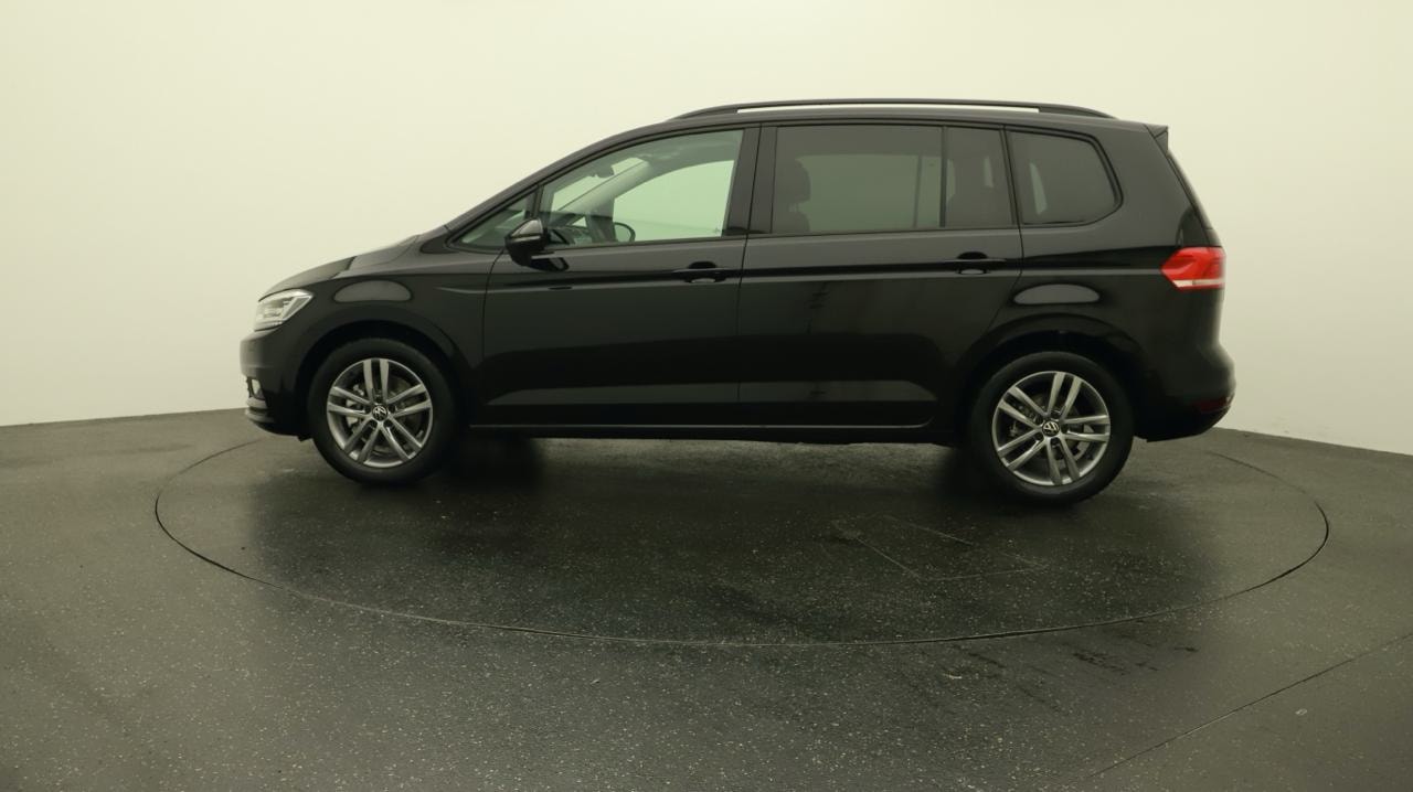 VW Touran 1.5 TSI EVO Limited-image-1