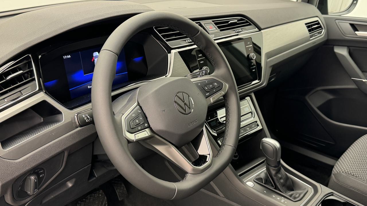 VW Touran 1.5 TSI EVO Limited-image-6