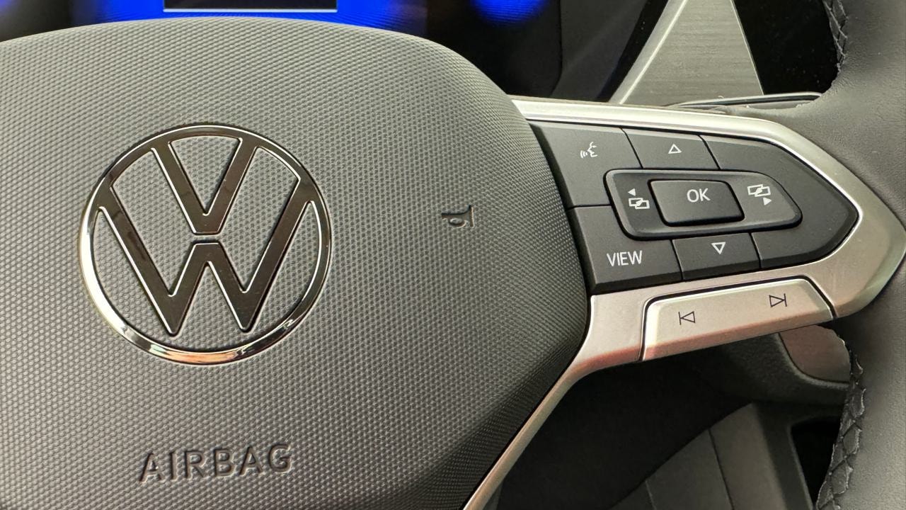 VW Touran 1.5 TSI EVO Limited-image-9