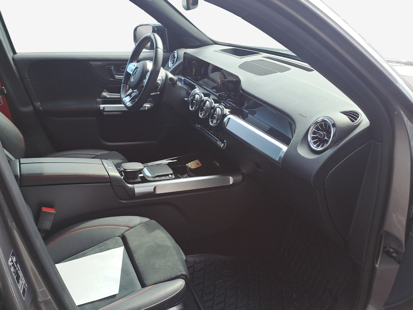 MERCEDES-BENZ GLB 35 AMG 4Matic 8G-Tronic-image-13