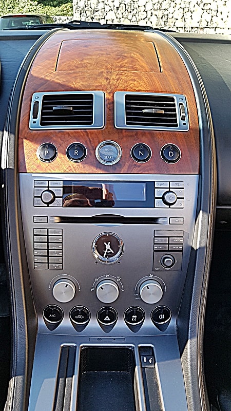 ASTON MARTIN DB9 Volante Touchtronic 2-image-10