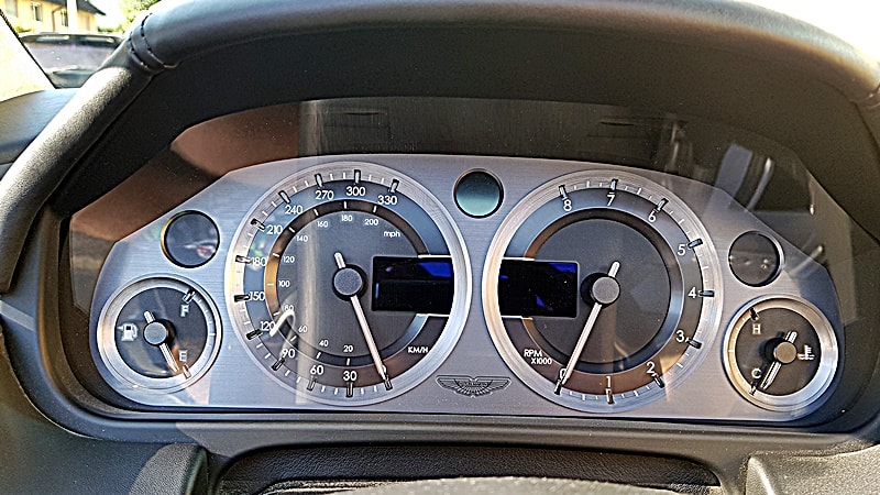 ASTON MARTIN DB9 Volante Touchtronic 2-image-11