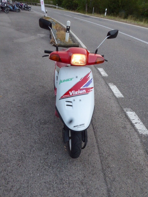 HONDA SA 50 Vision Junior (45km/h)-showroom-element-1