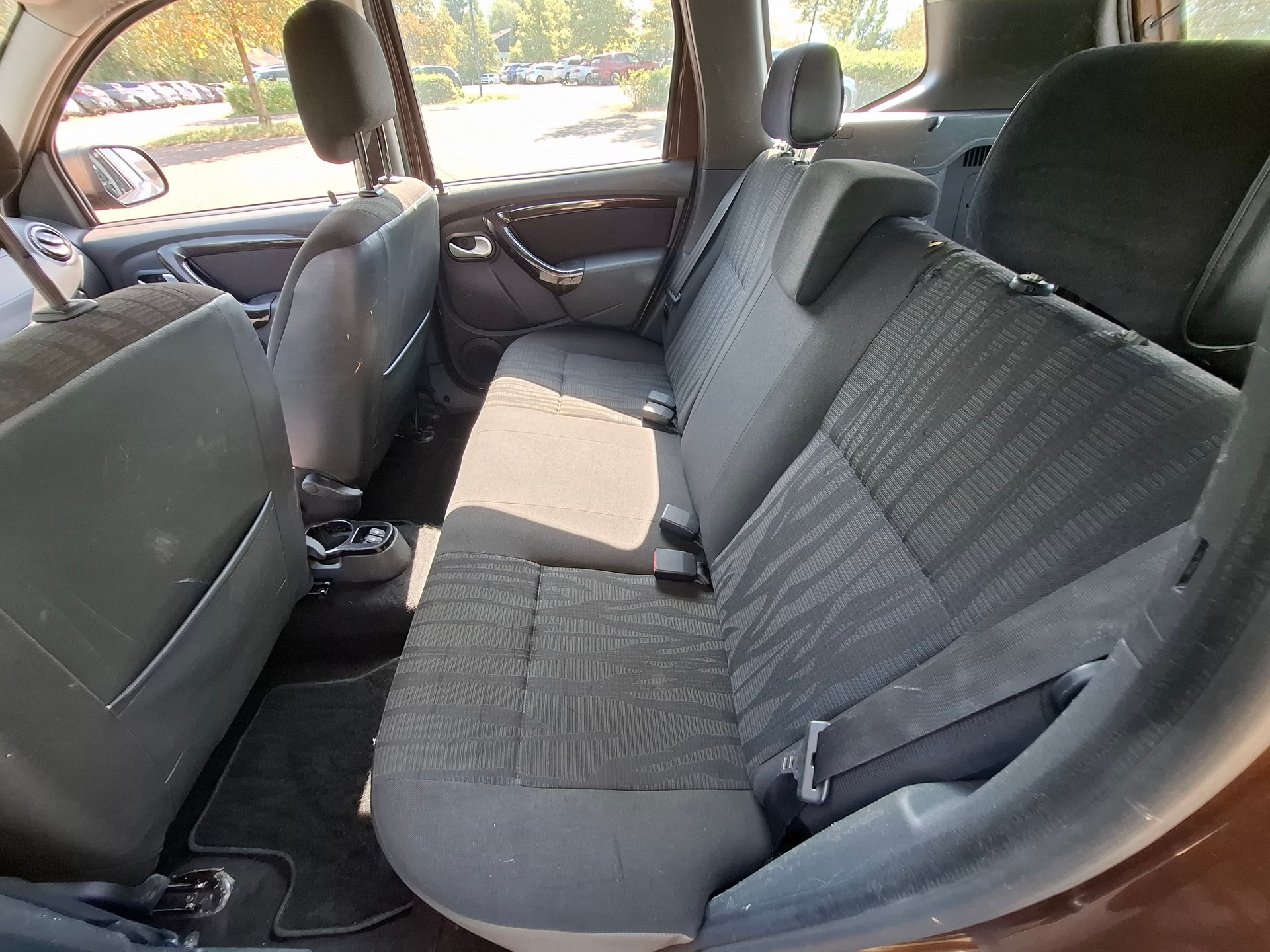 DACIA Duster 1.6 4x4-image-11