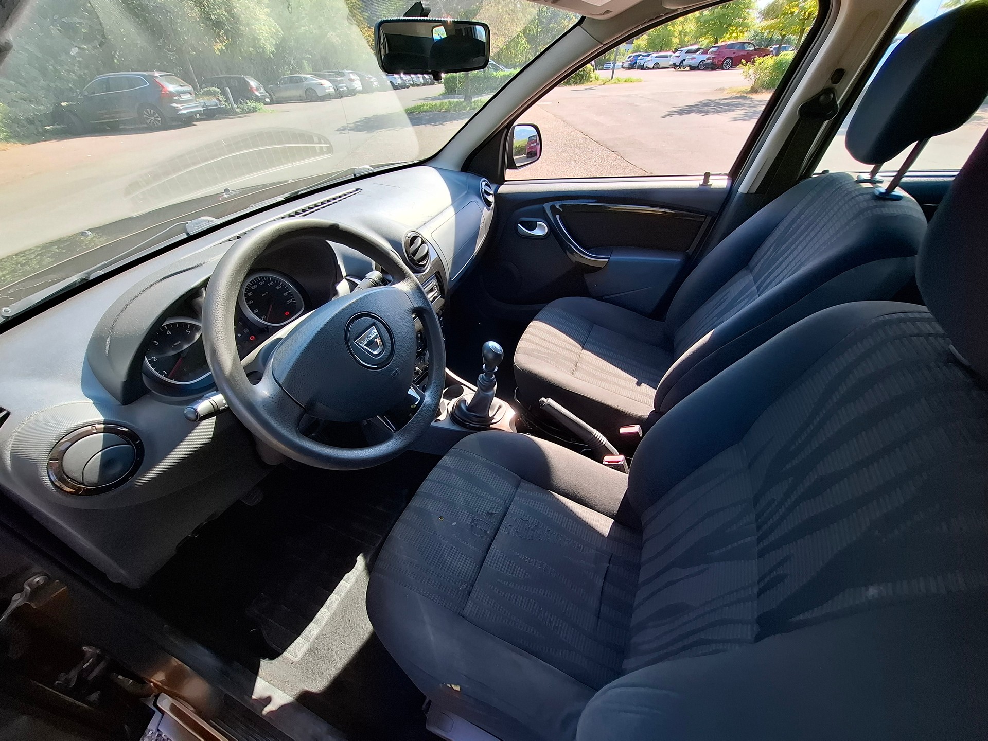 DACIA Duster 1.6 4x4-image-10