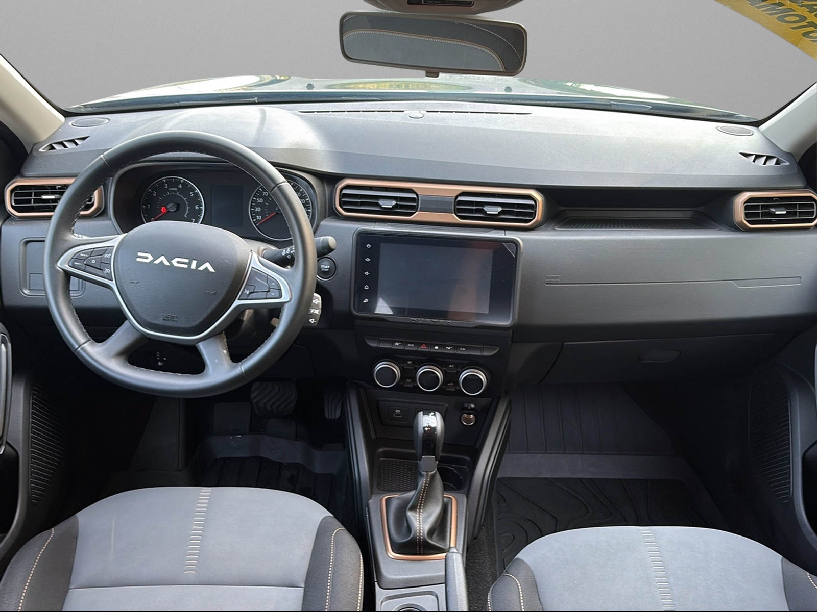 DACIA Duster TCe 150 Extreme EDC 4x2-image-8