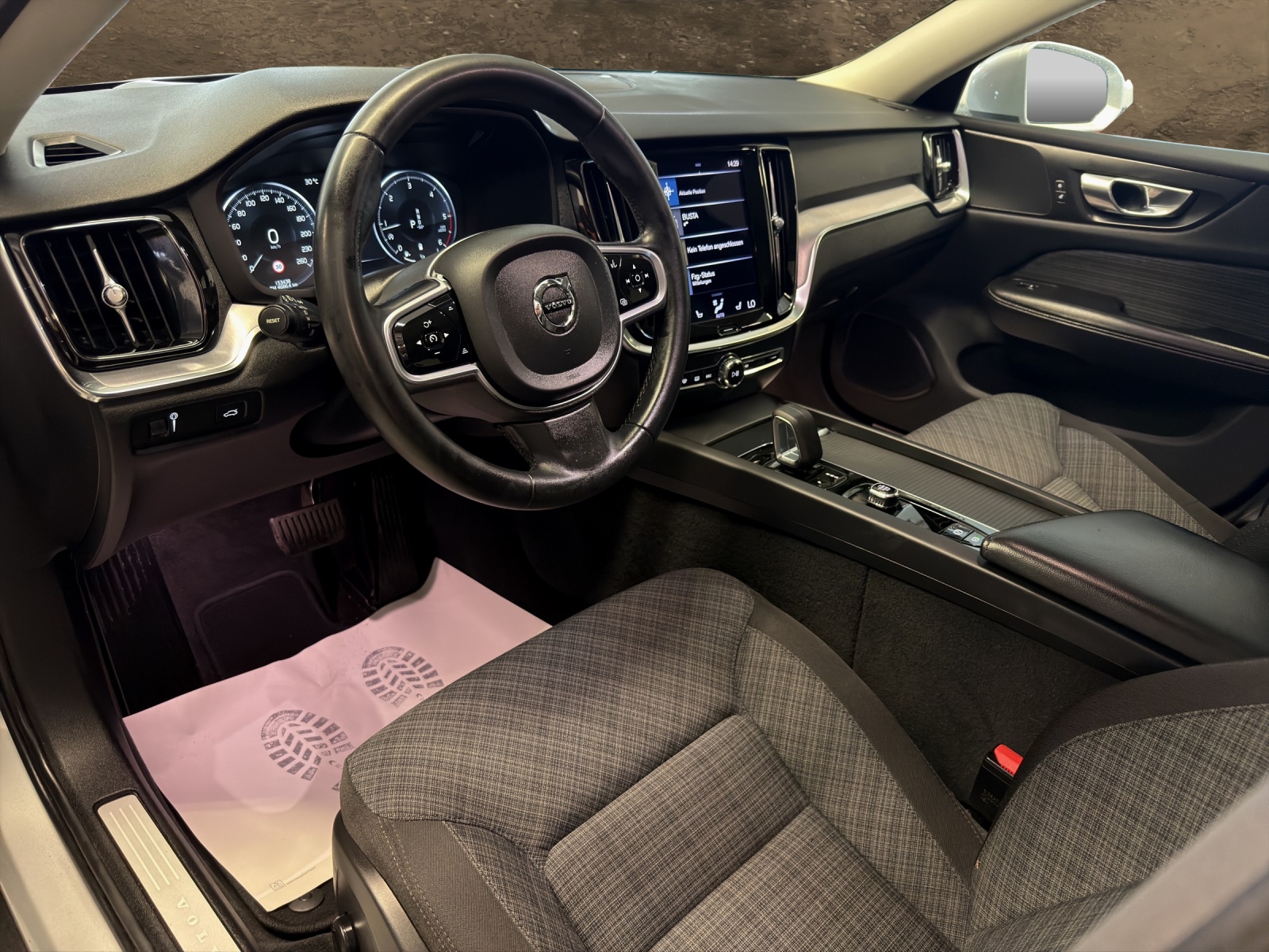 VOLVO V60 Cross Country B4 Mild Hybrid Core AWD Geartronic-image-7