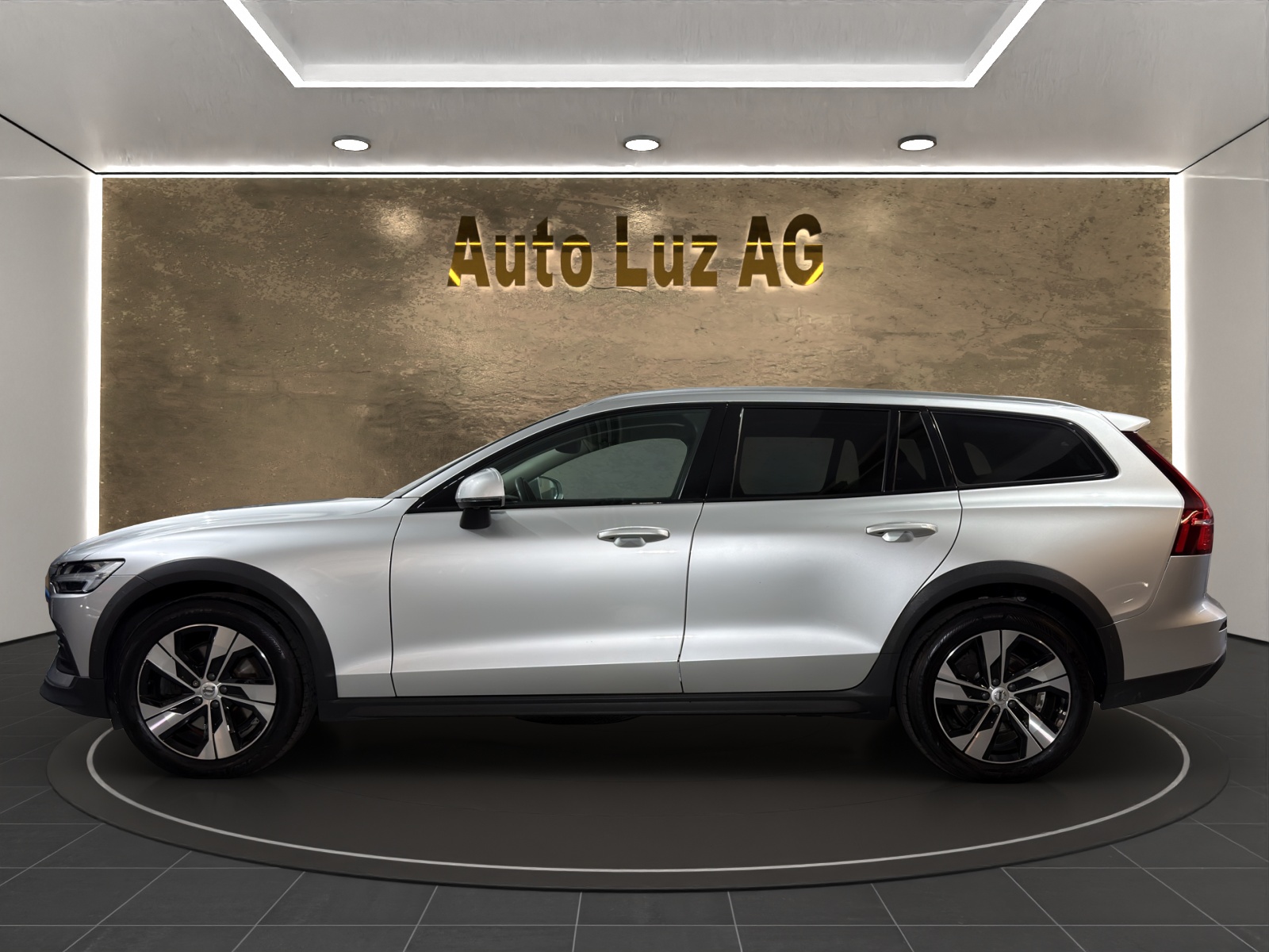 VOLVO V60 Cross Country B4 Mild Hybrid Core AWD Geartronic-image-4