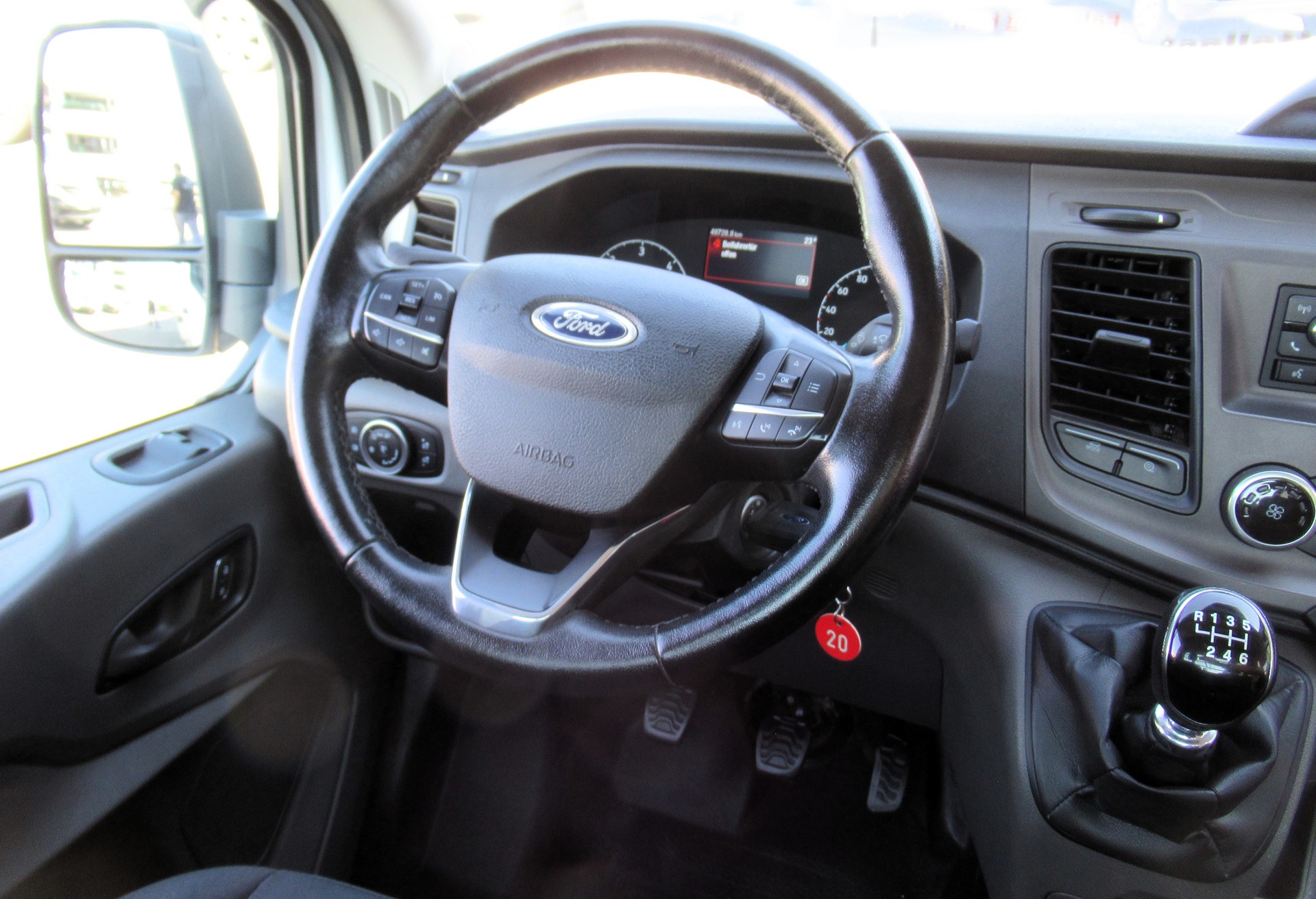 FORD Transit 350 L3 Trend 2.0 TDCi 170 4WD-image-12