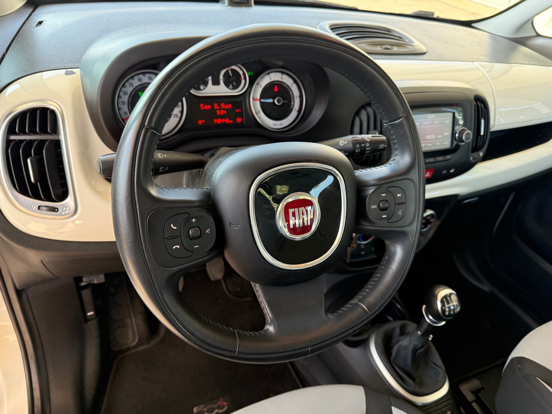 FIAT 500L 1.4 16V Pop Star-image-10