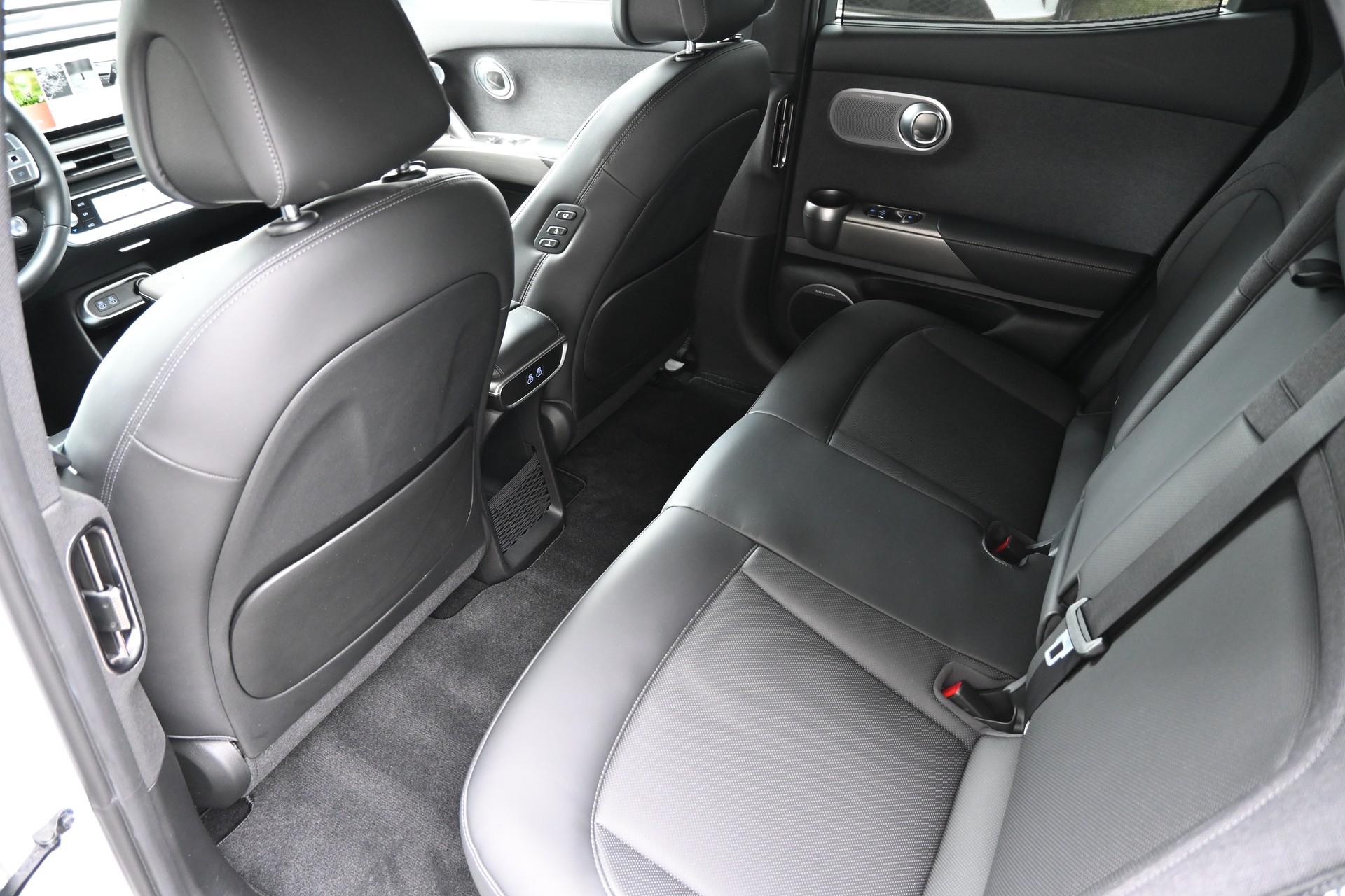 GENESIS GV60 77.4 kWh Sport AWD 4X4 (CH Auto) + Werksgarantie 12.2028-image-14